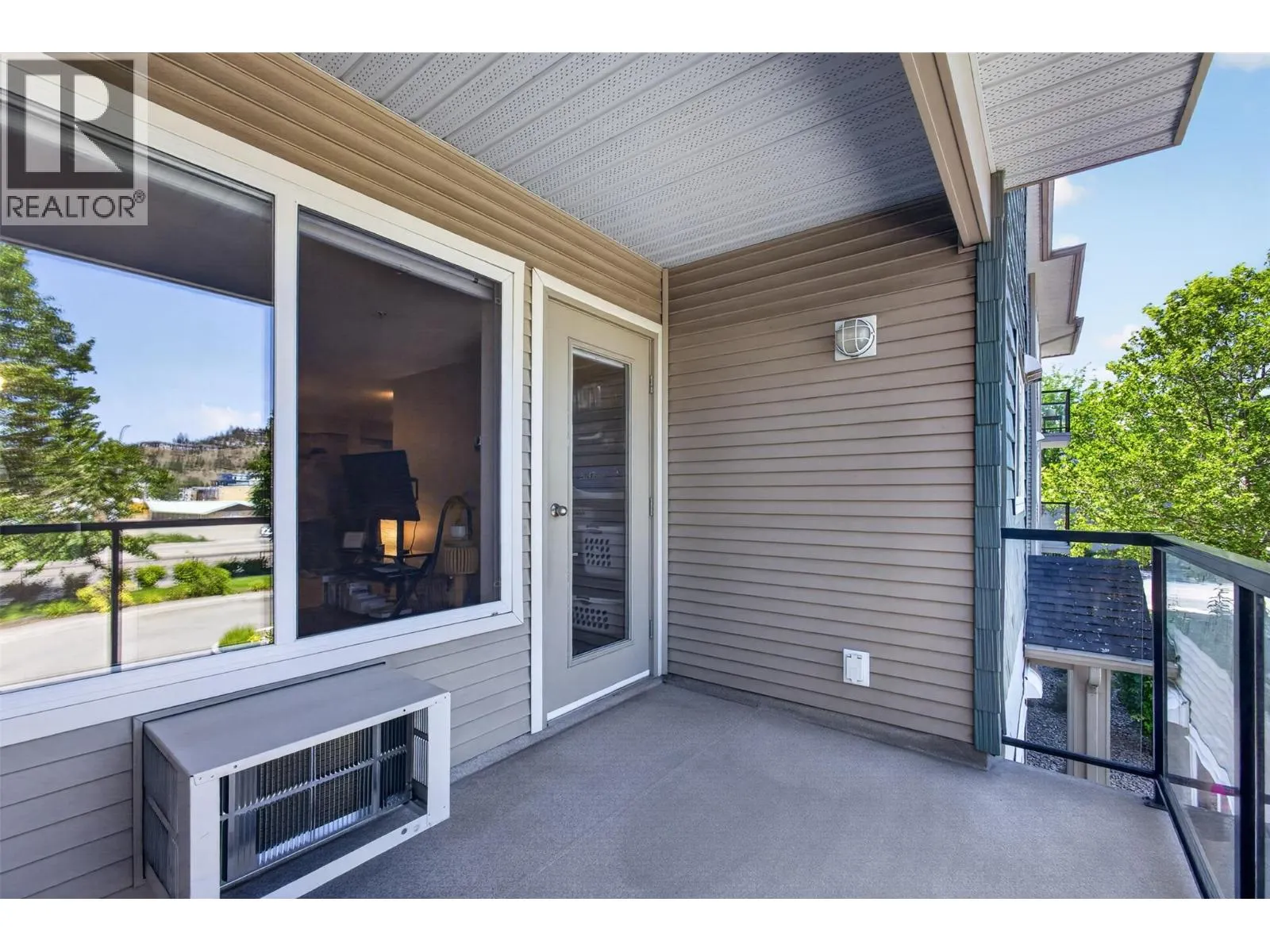 135 Ziprick Road Unit# 204