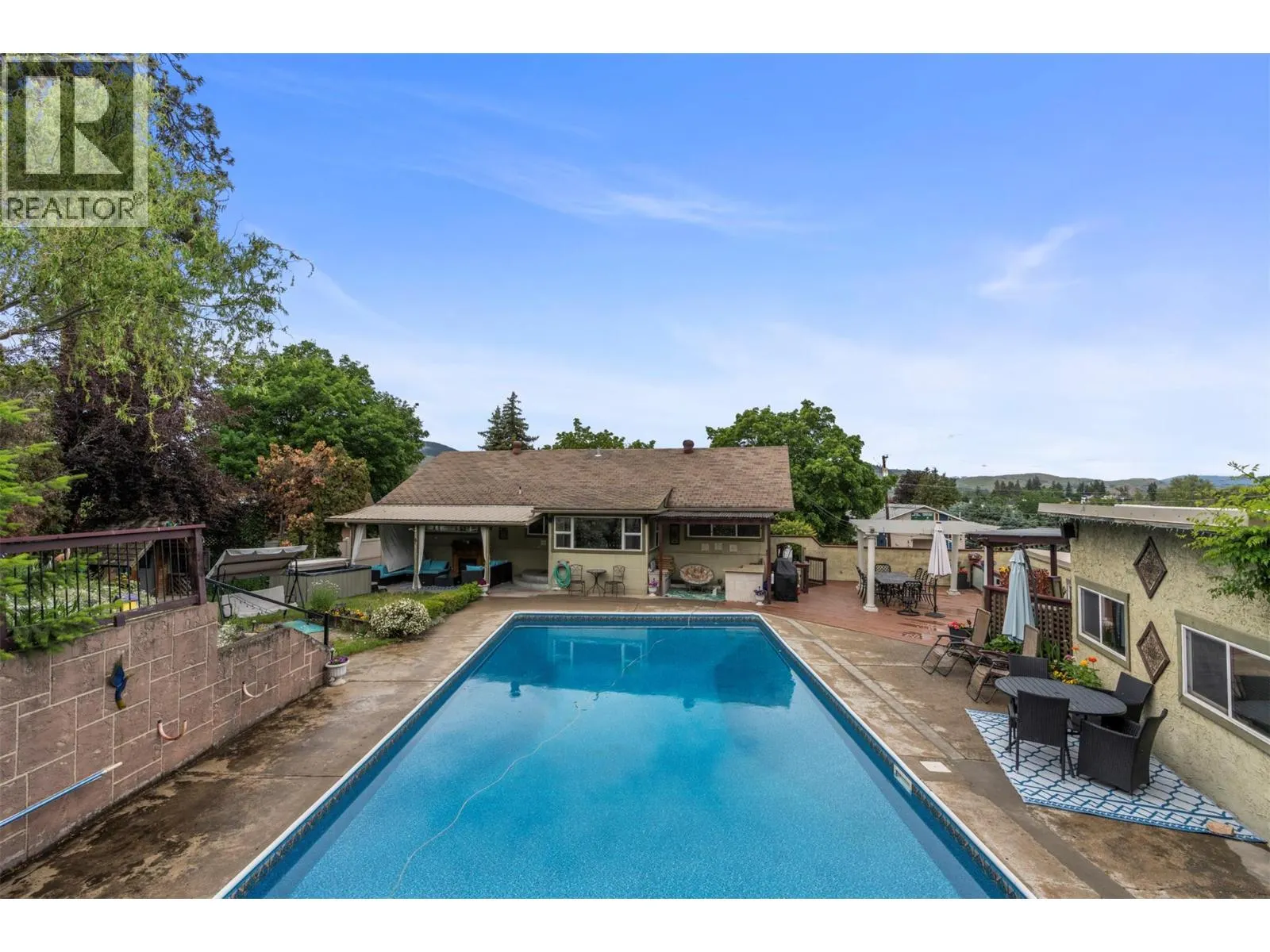 4105 Pleasant Valley Road