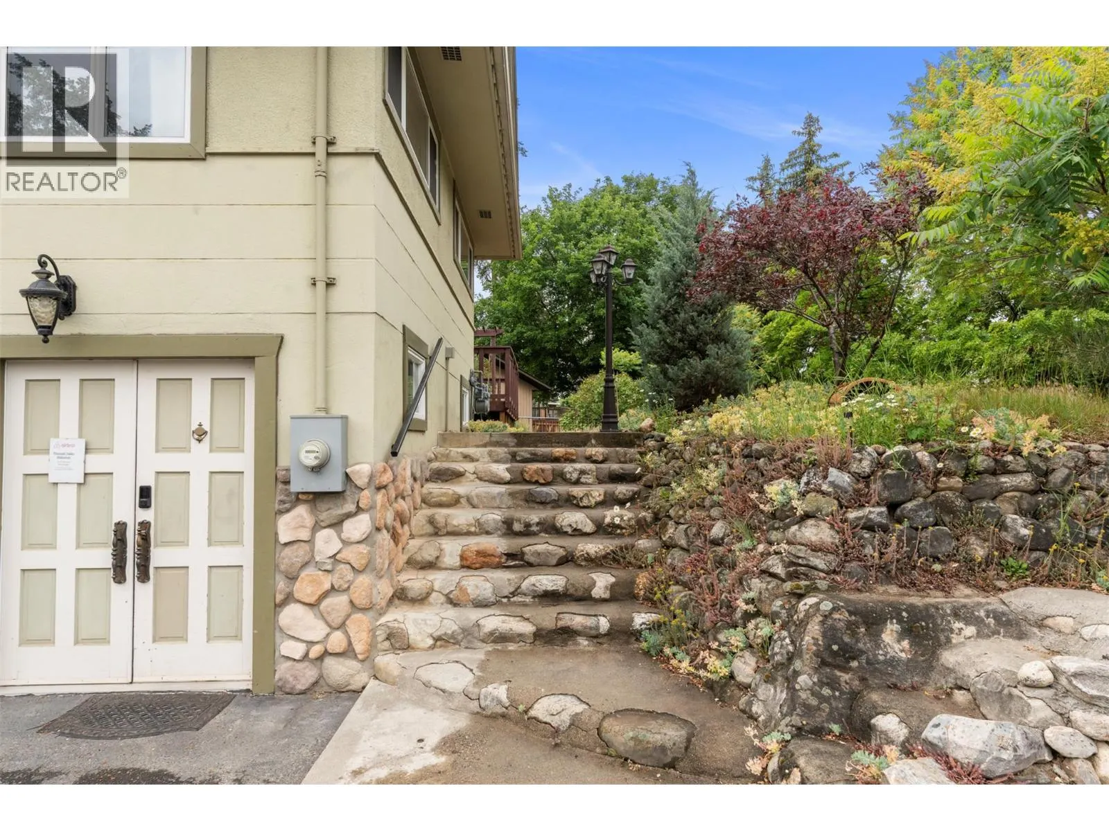 4105 Pleasant Valley Road