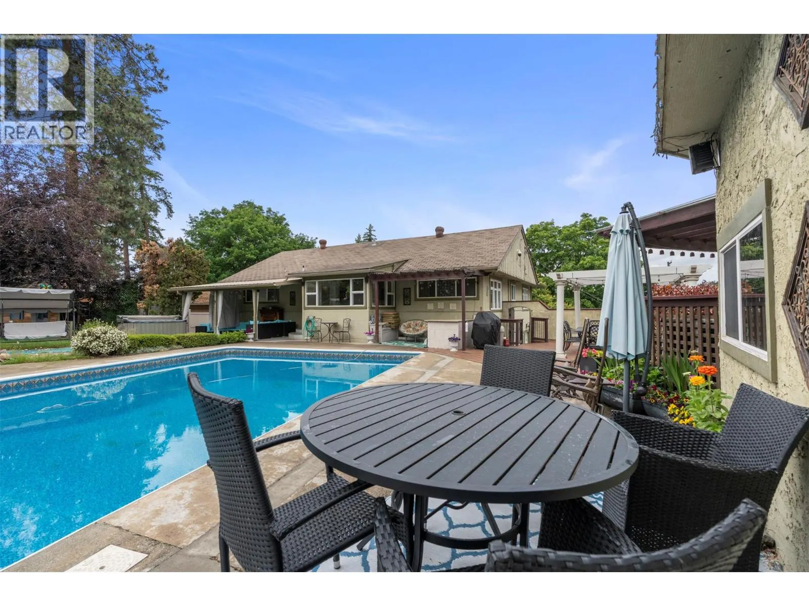 4105 Pleasant Valley Road