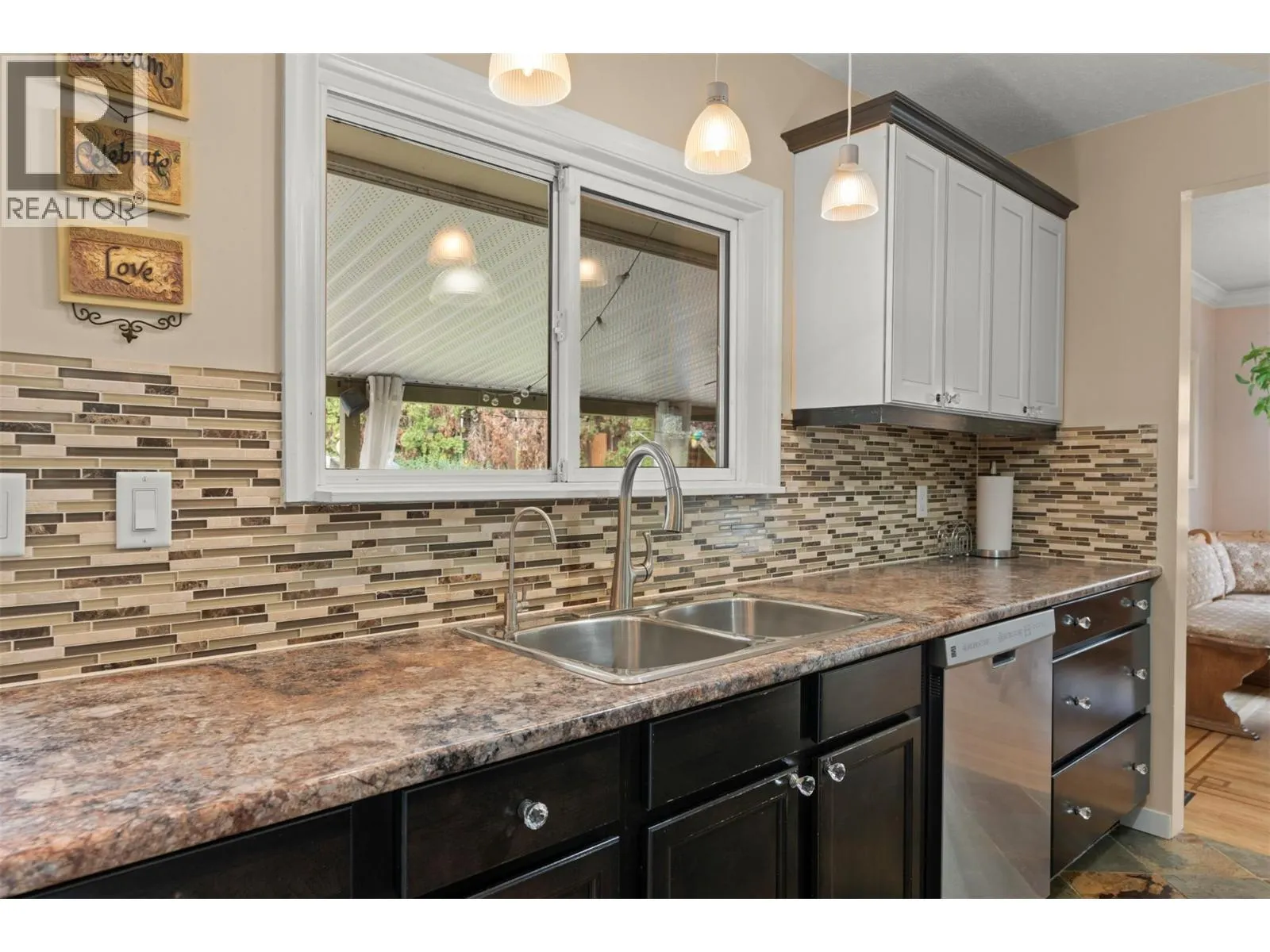 4105 Pleasant Valley Road