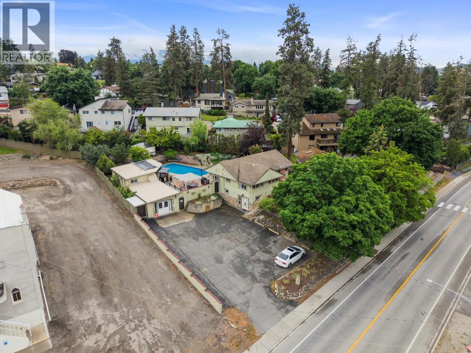 4105 Pleasant Valley Road