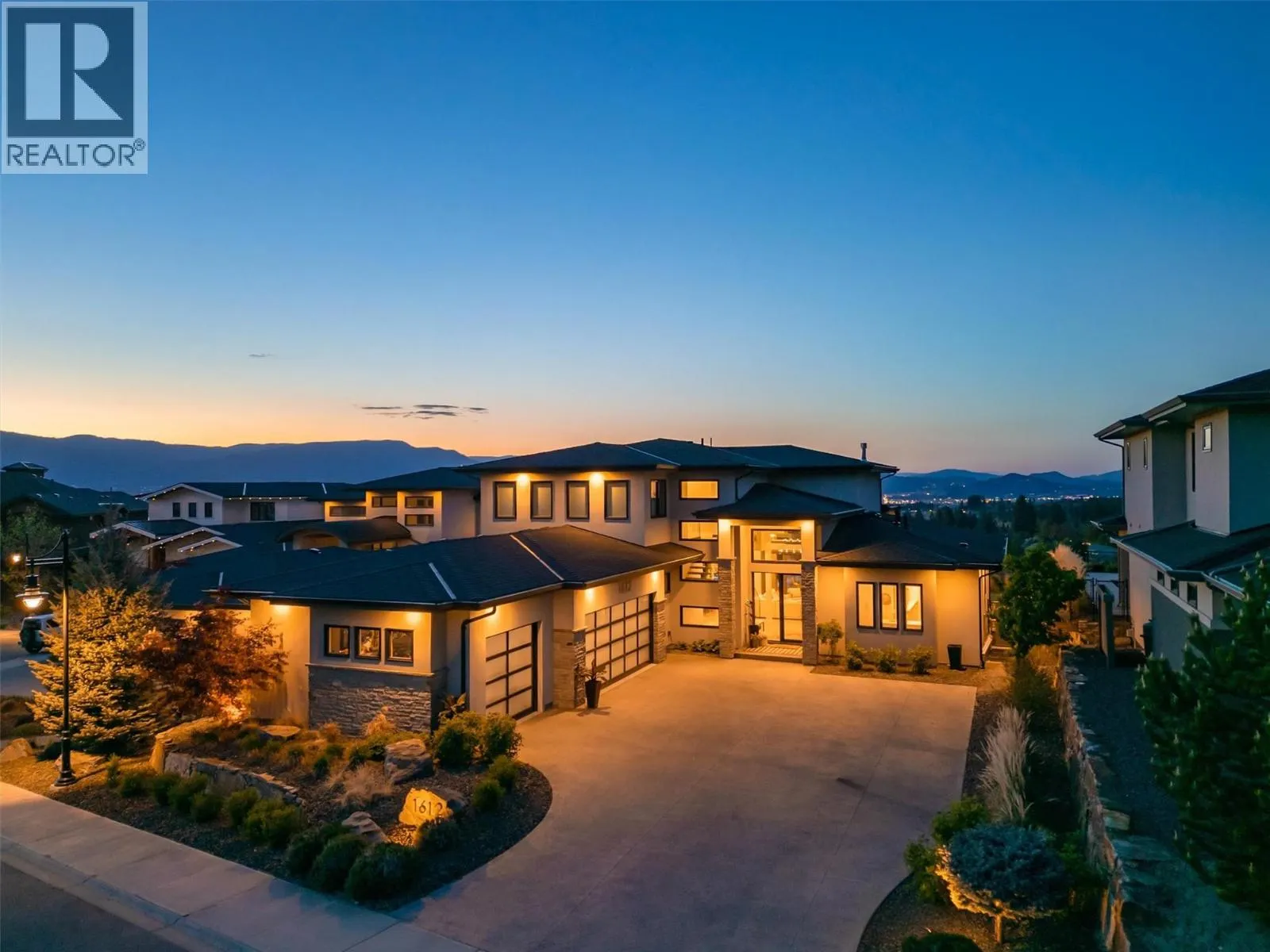 1612 Vincent Place