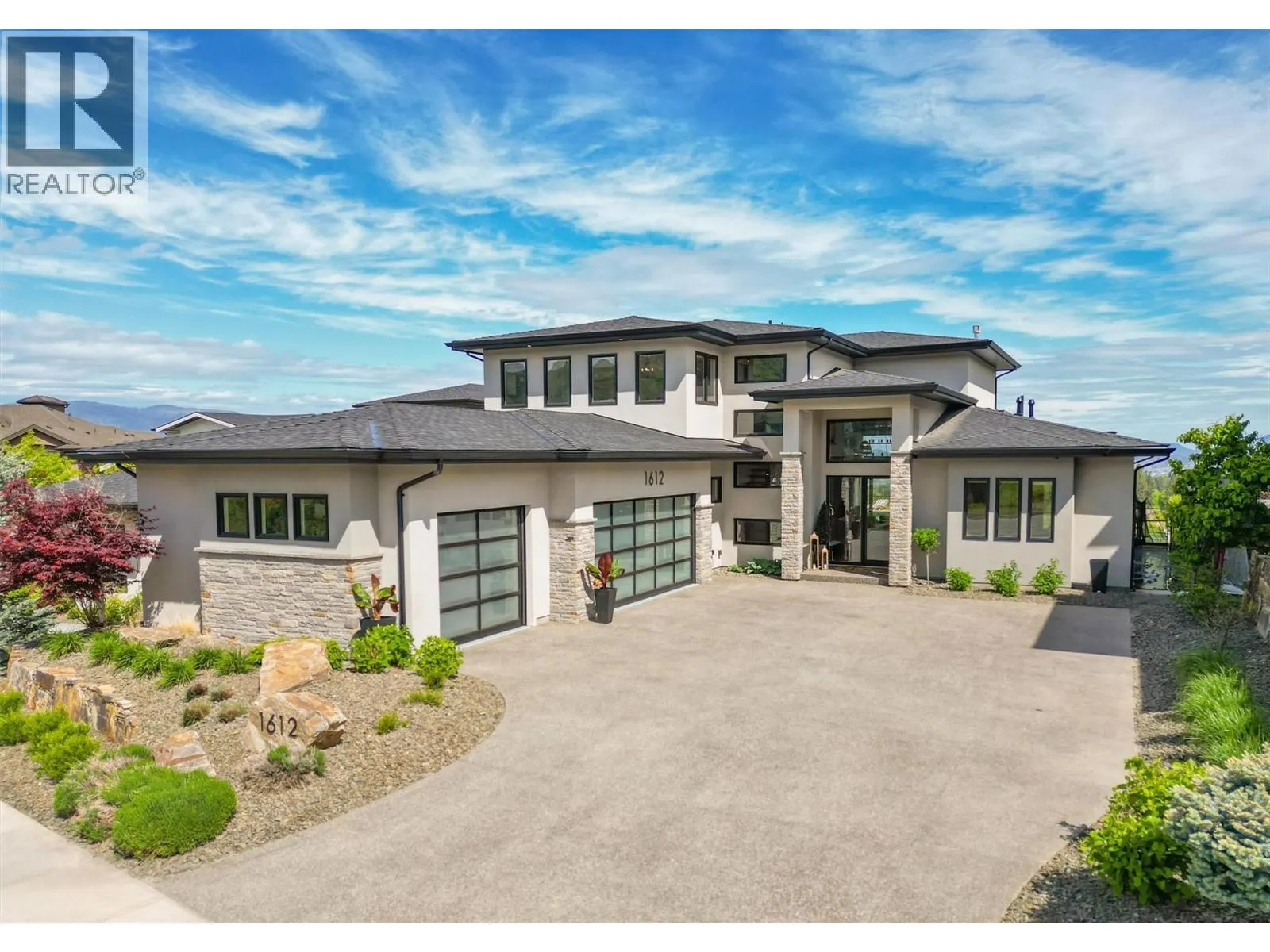 1612 Vincent Place