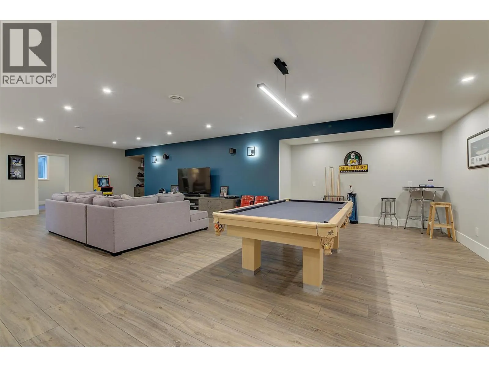 1612 Vincent Place