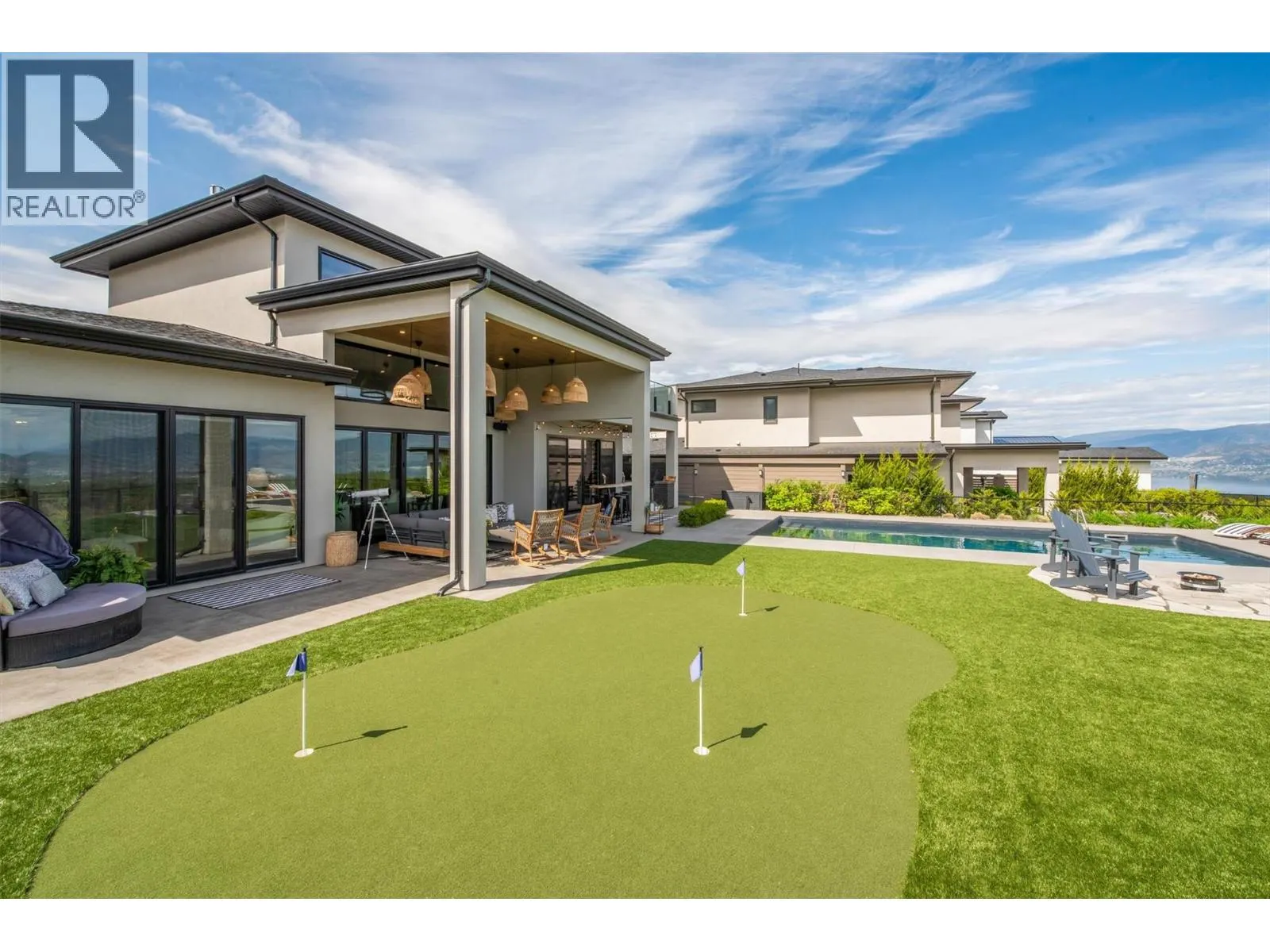 1612 Vincent Place