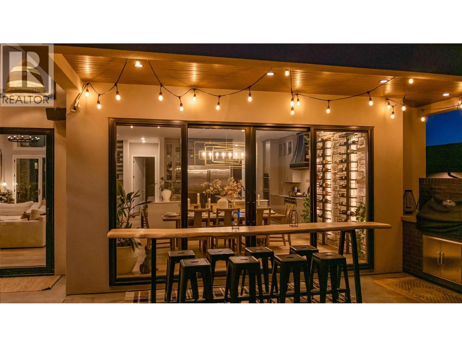 1612 Vincent Place
