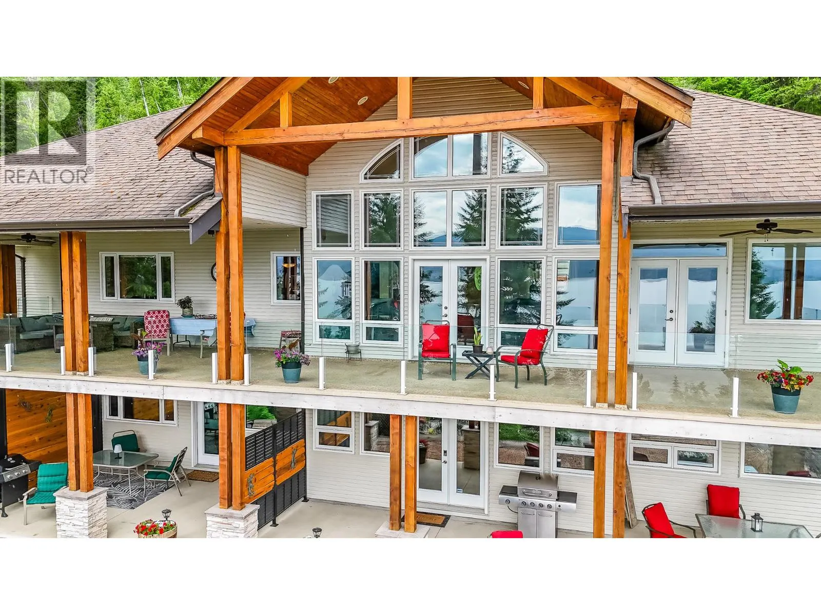 5694 Trans Canada Highway NW