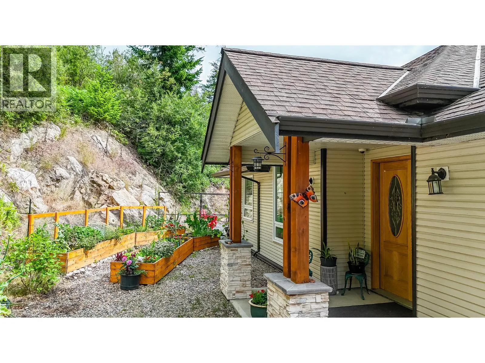 5694 Trans Canada Highway NW