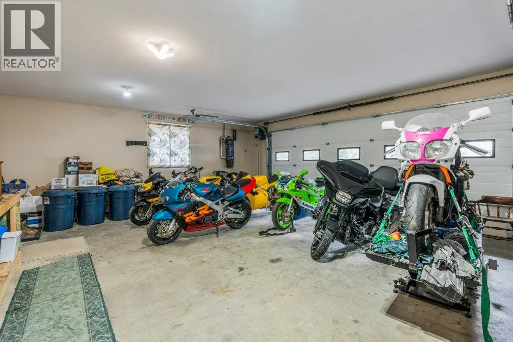 5694 Trans Canada Highway NW