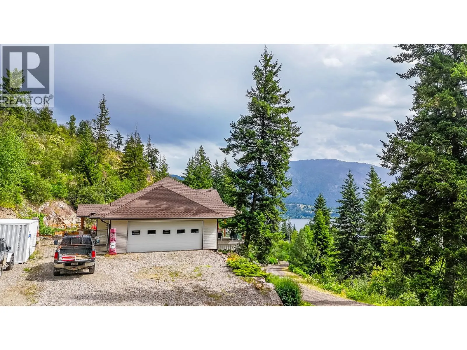 5694 Trans Canada Highway NW