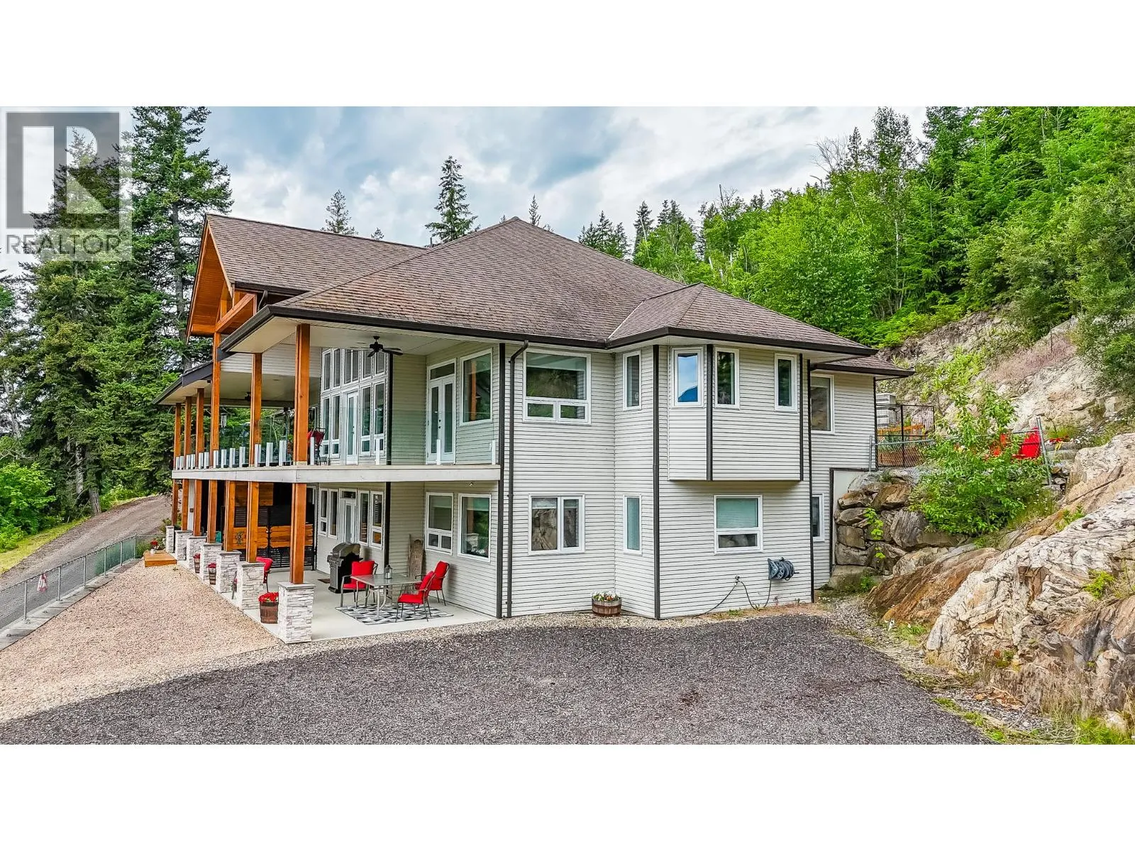5694 Trans Canada Highway NW