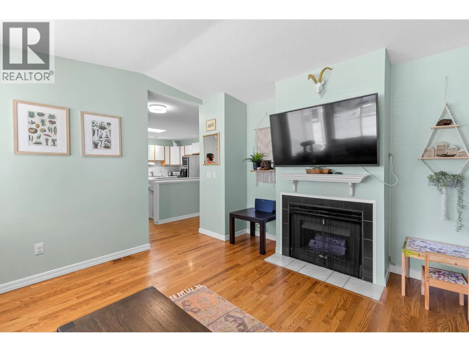 9159 Glenmore Road Unit# 8