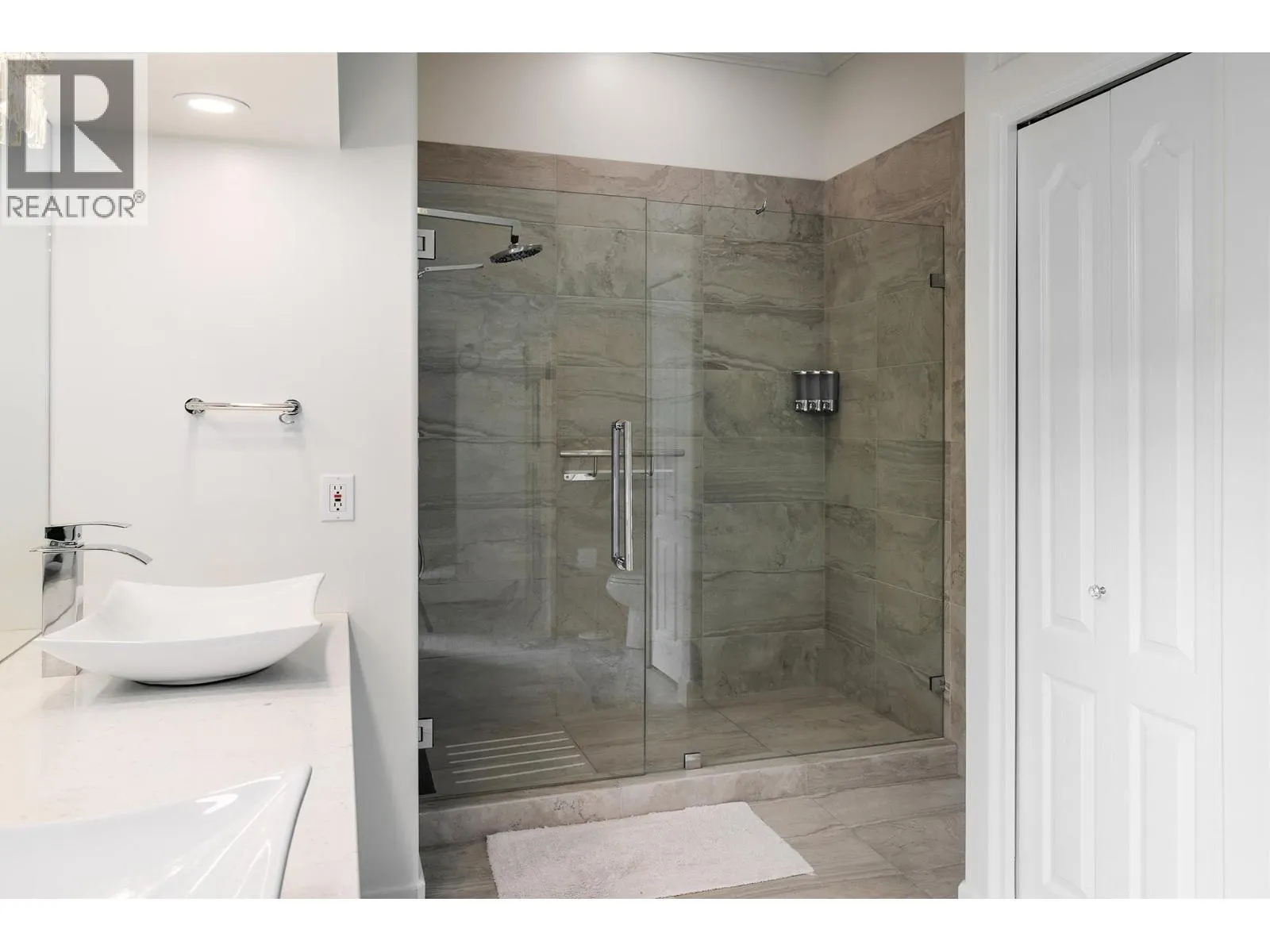 2368 Abbott Street Unit# 4