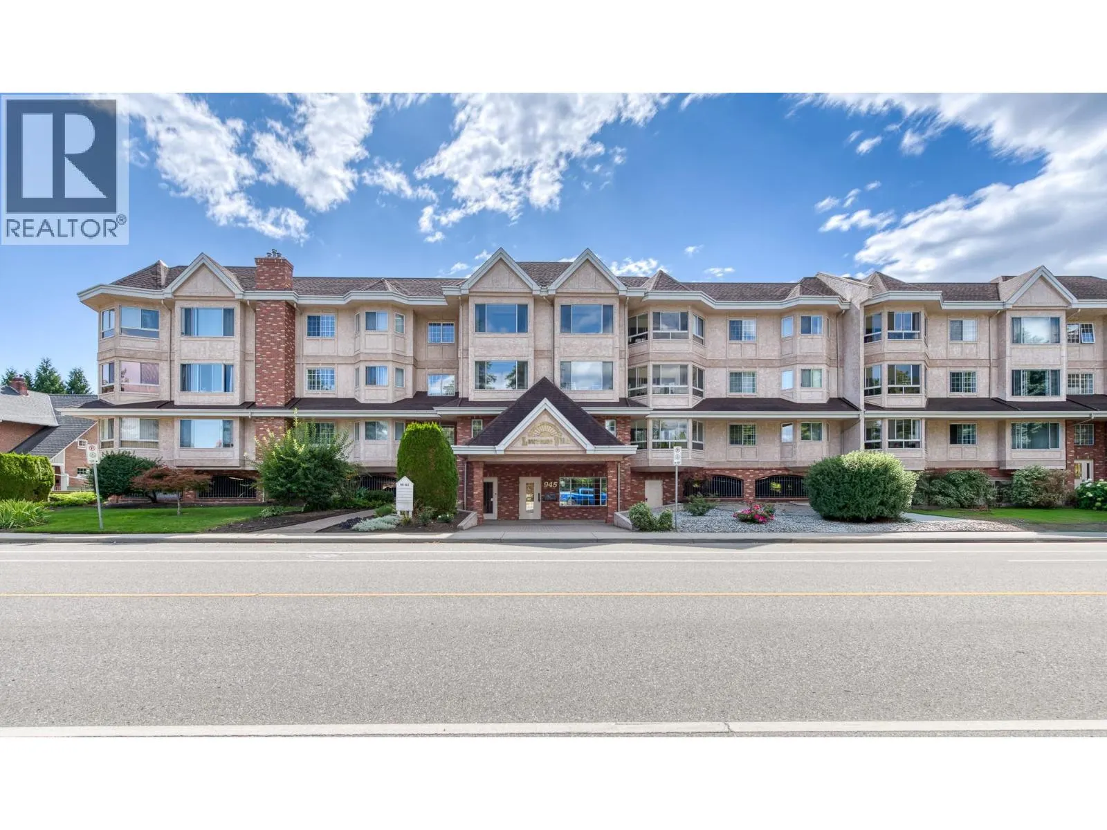 945 Lawrence Avenue Unit# 103