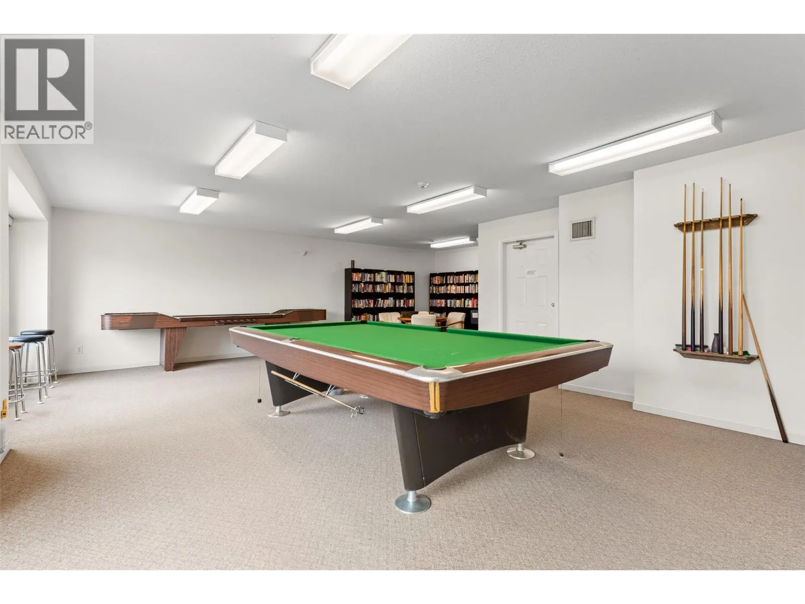 945 Lawrence Avenue Unit# 103