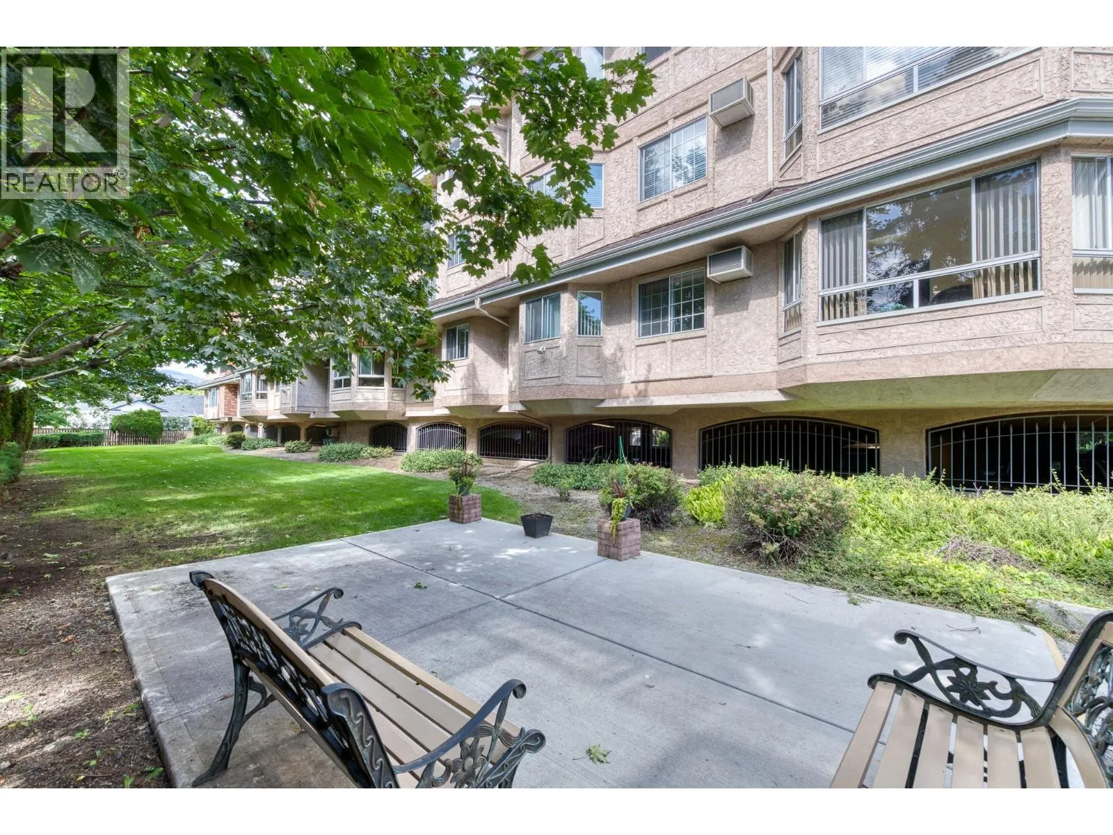 945 Lawrence Avenue Unit# 103