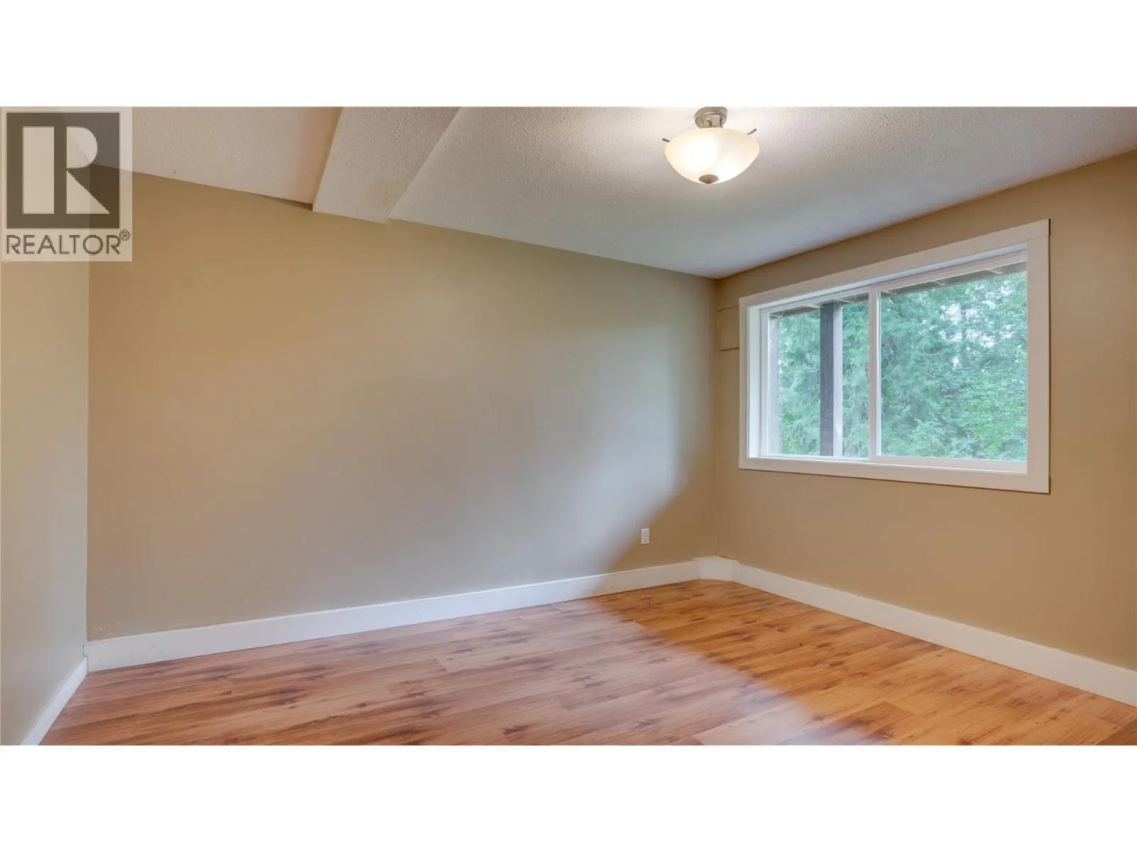 454 Grandview Bench Road