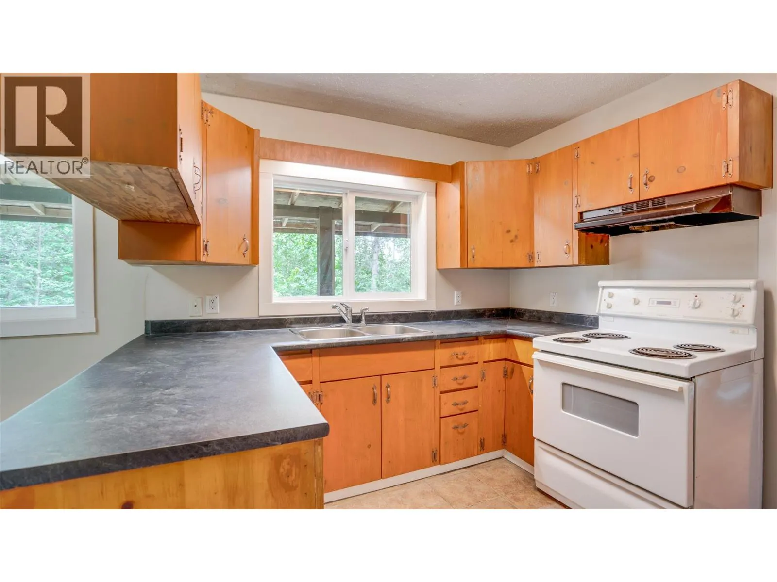 454 Grandview Bench Road