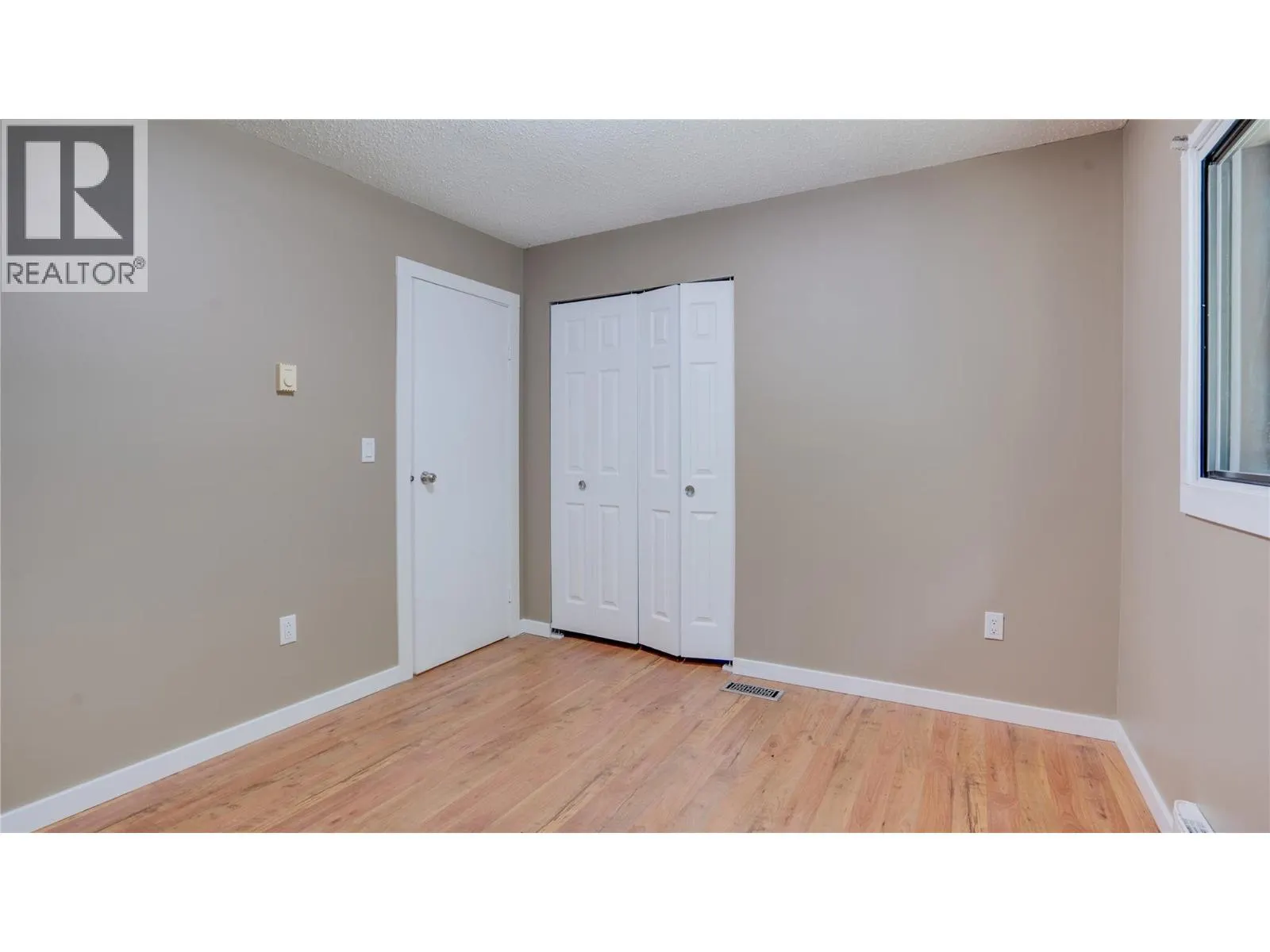 454 Grandview Bench Road