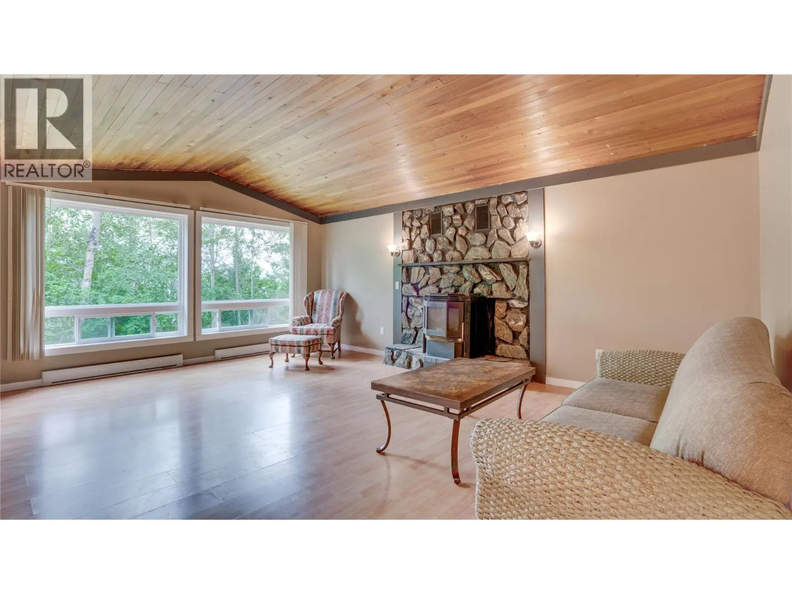 454 Grandview Bench Road