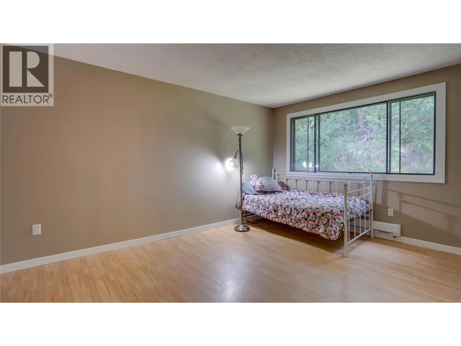 454 Grandview Bench Road