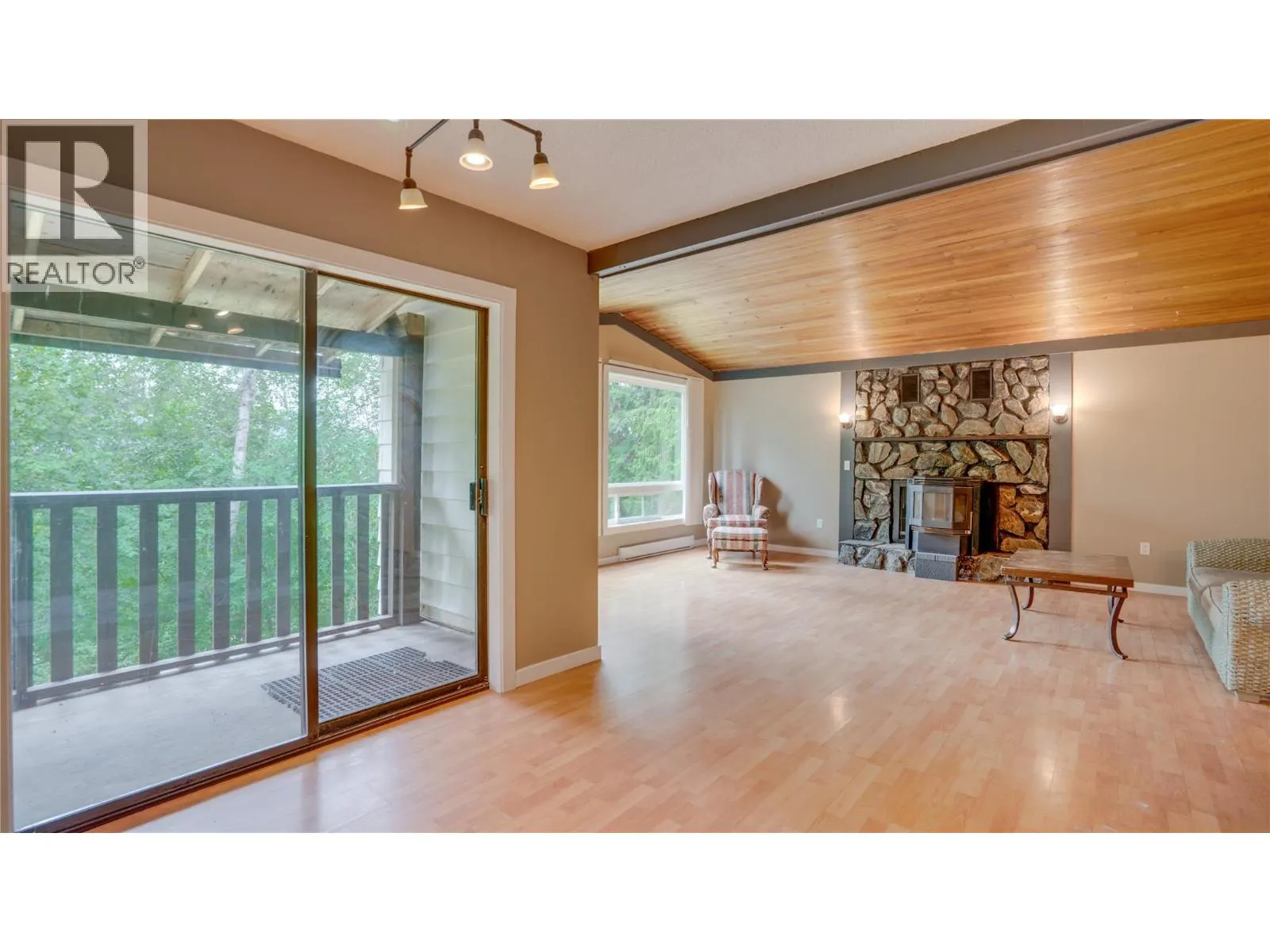 454 Grandview Bench Road