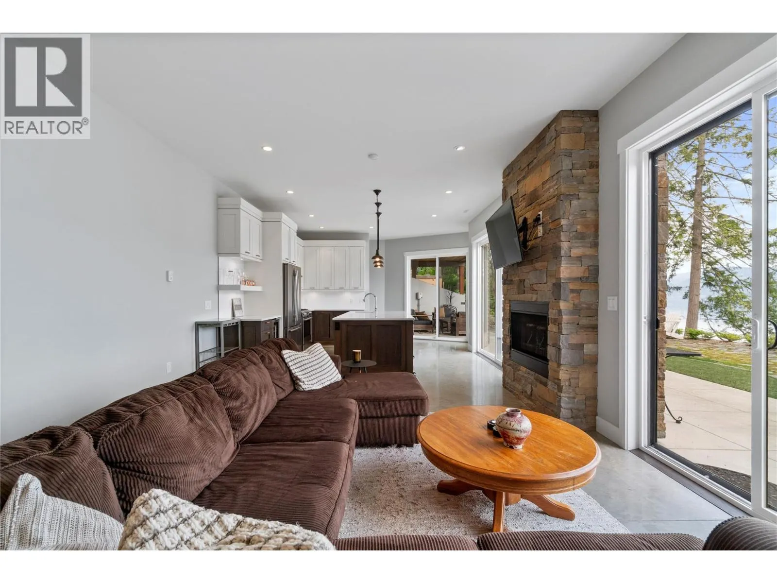 4125 Eagle Bay Road