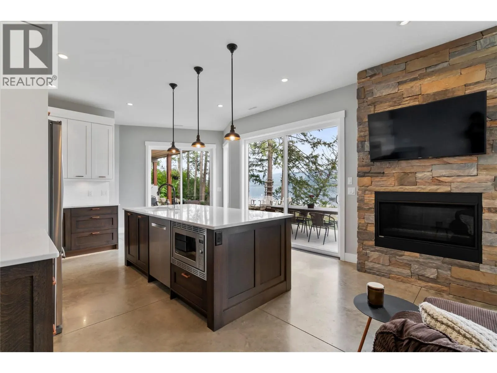 4125 Eagle Bay Road