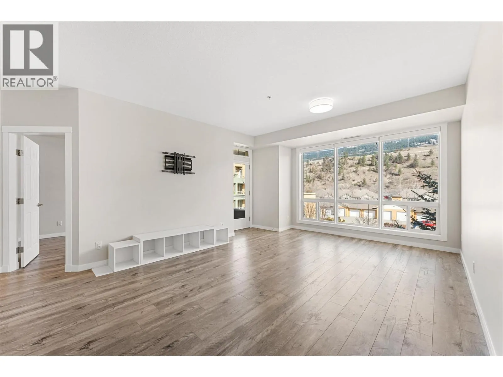 3550 Woodsdale Road Unit# 303