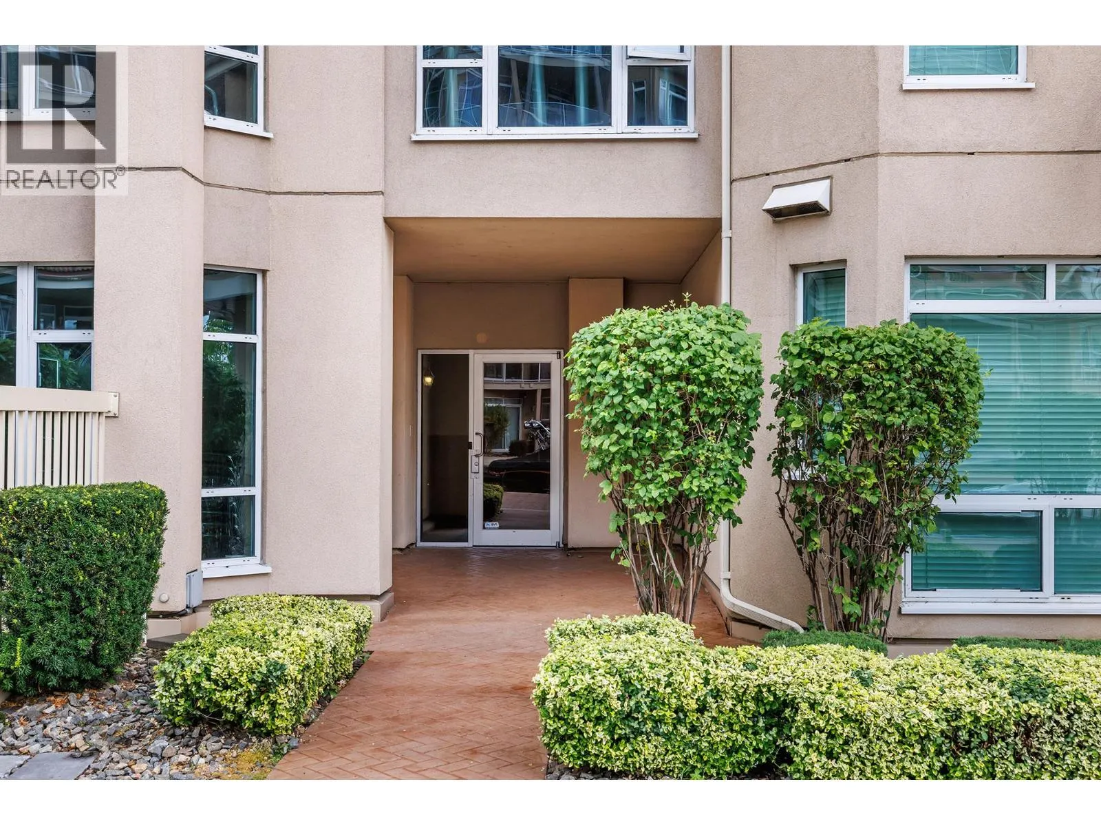 1128 Sunset Drive Unit# 102