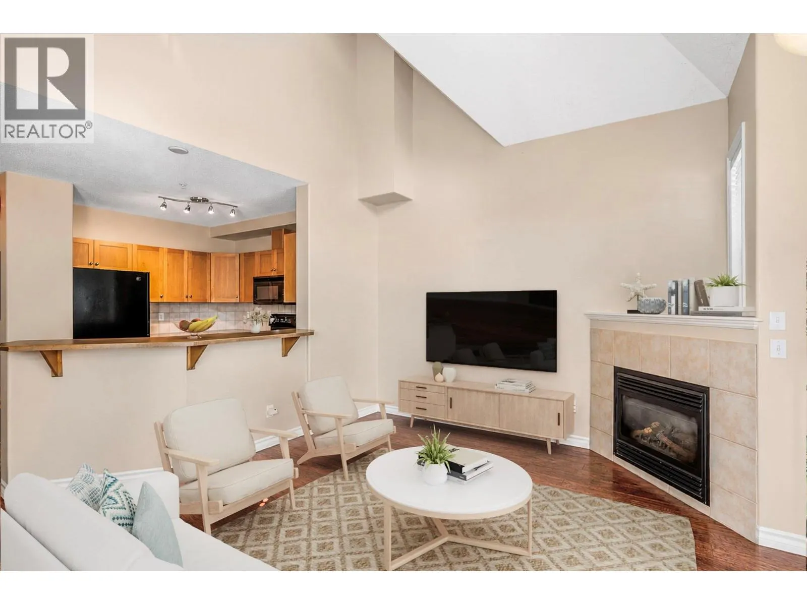 1128 Sunset Drive Unit# 102