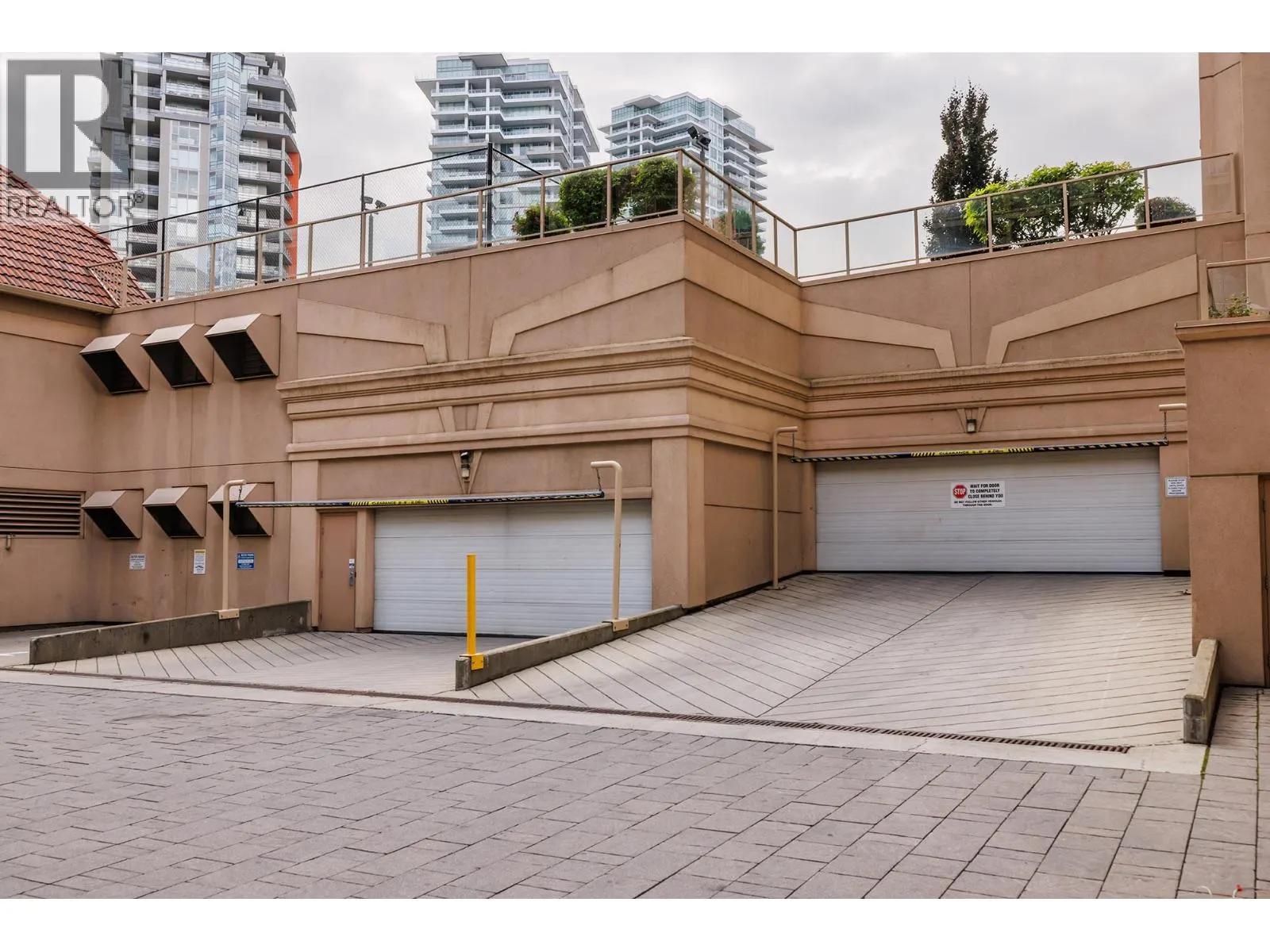 1128 Sunset Drive Unit# 102