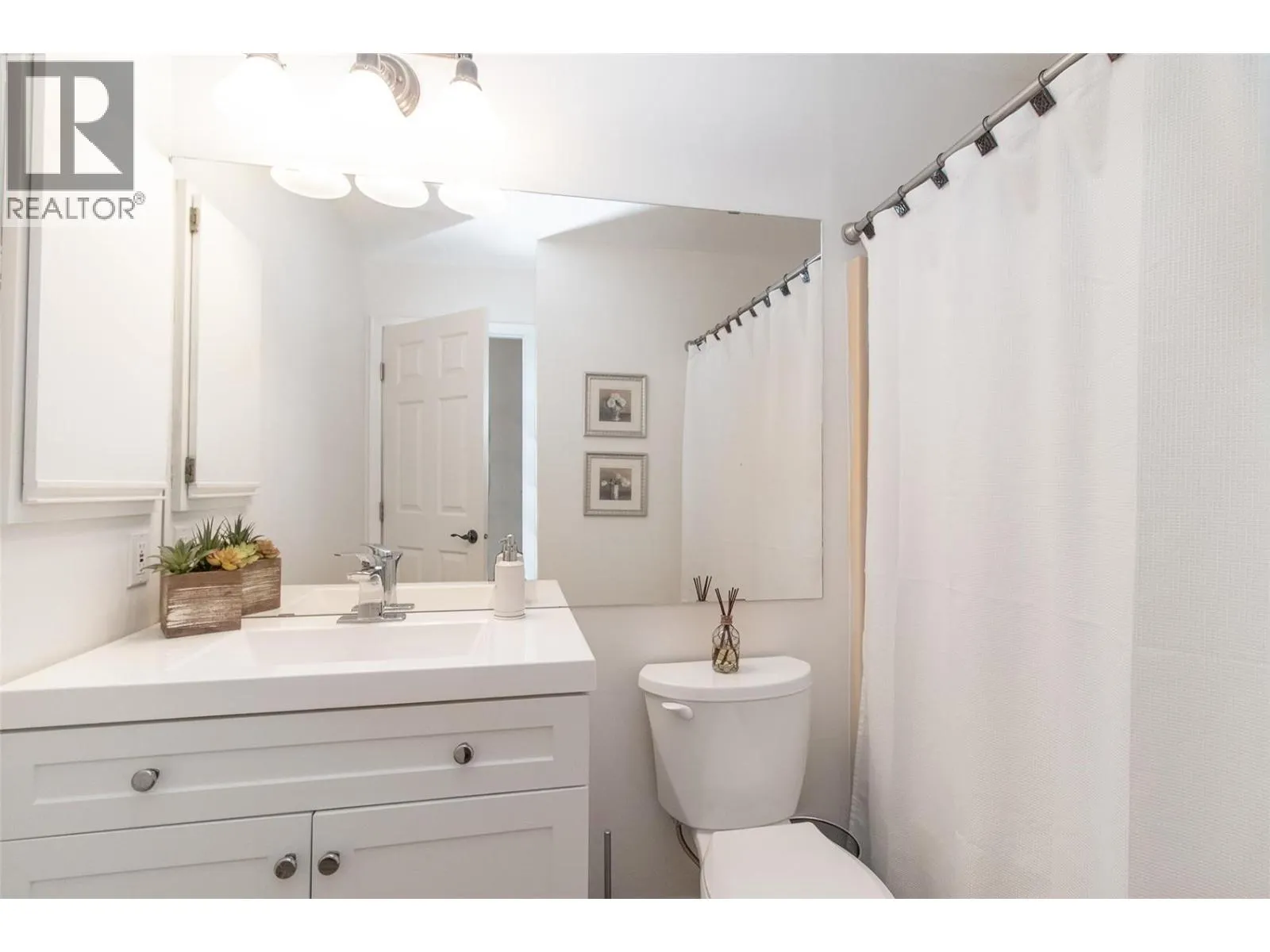 1255 Raymer Avenue Unit# 582