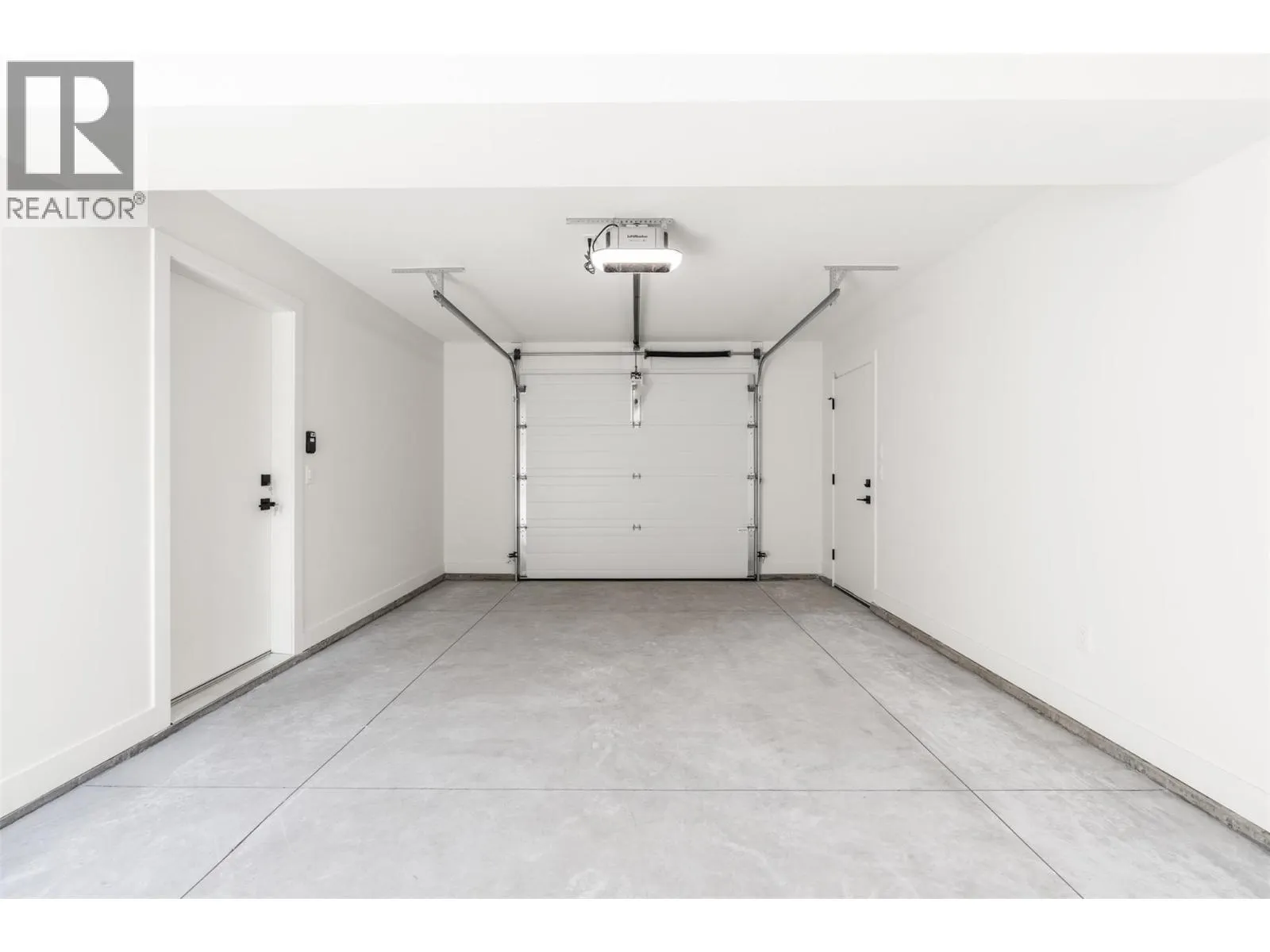 4200 30 Street Unit# 2 Lot# 4