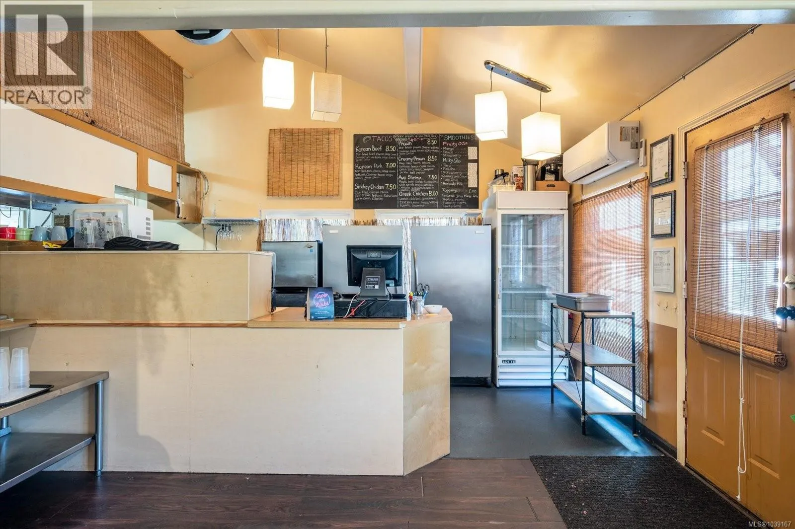 14&15 221 Second Ave W