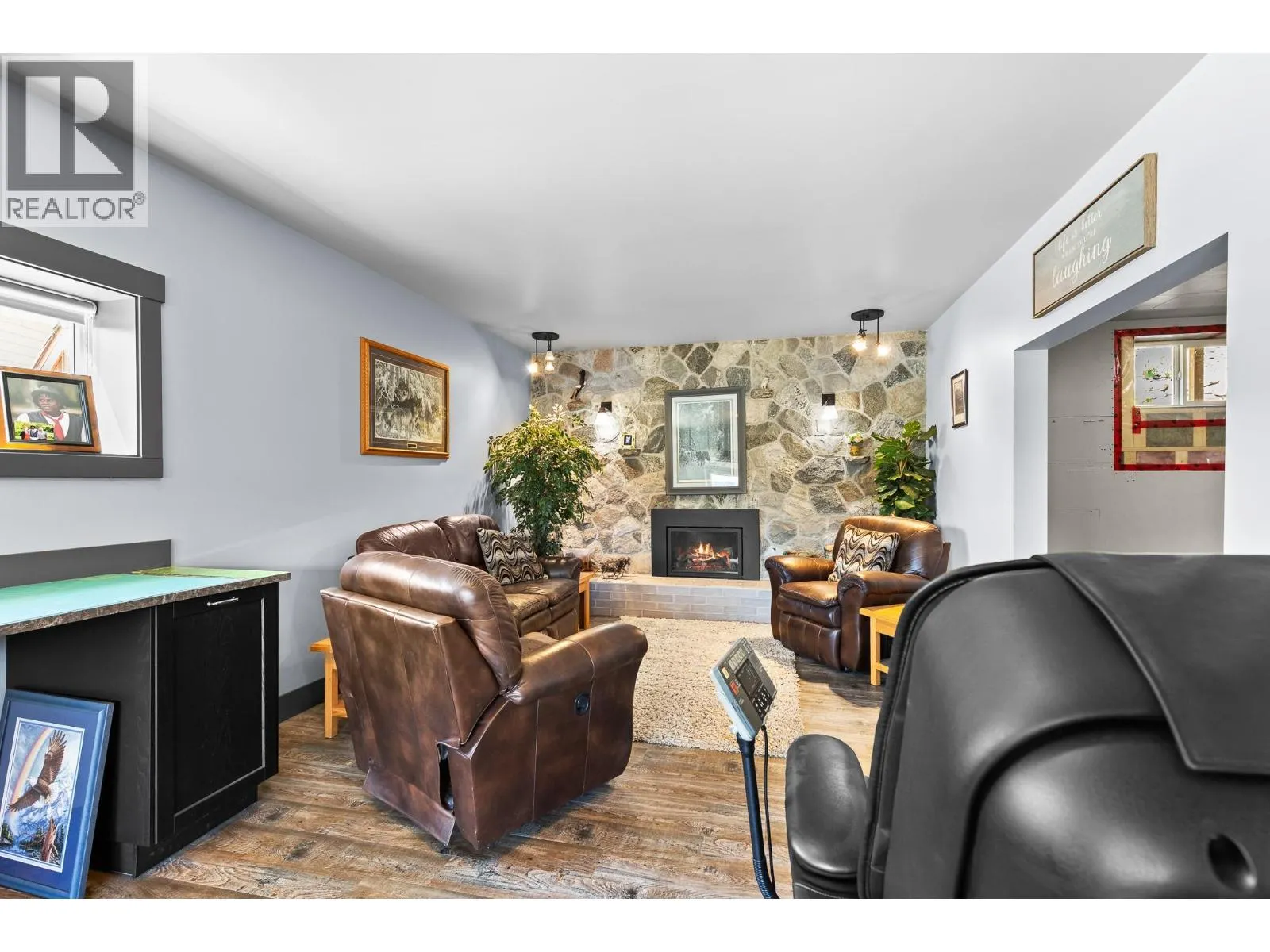 6902 Old Kamloops Road