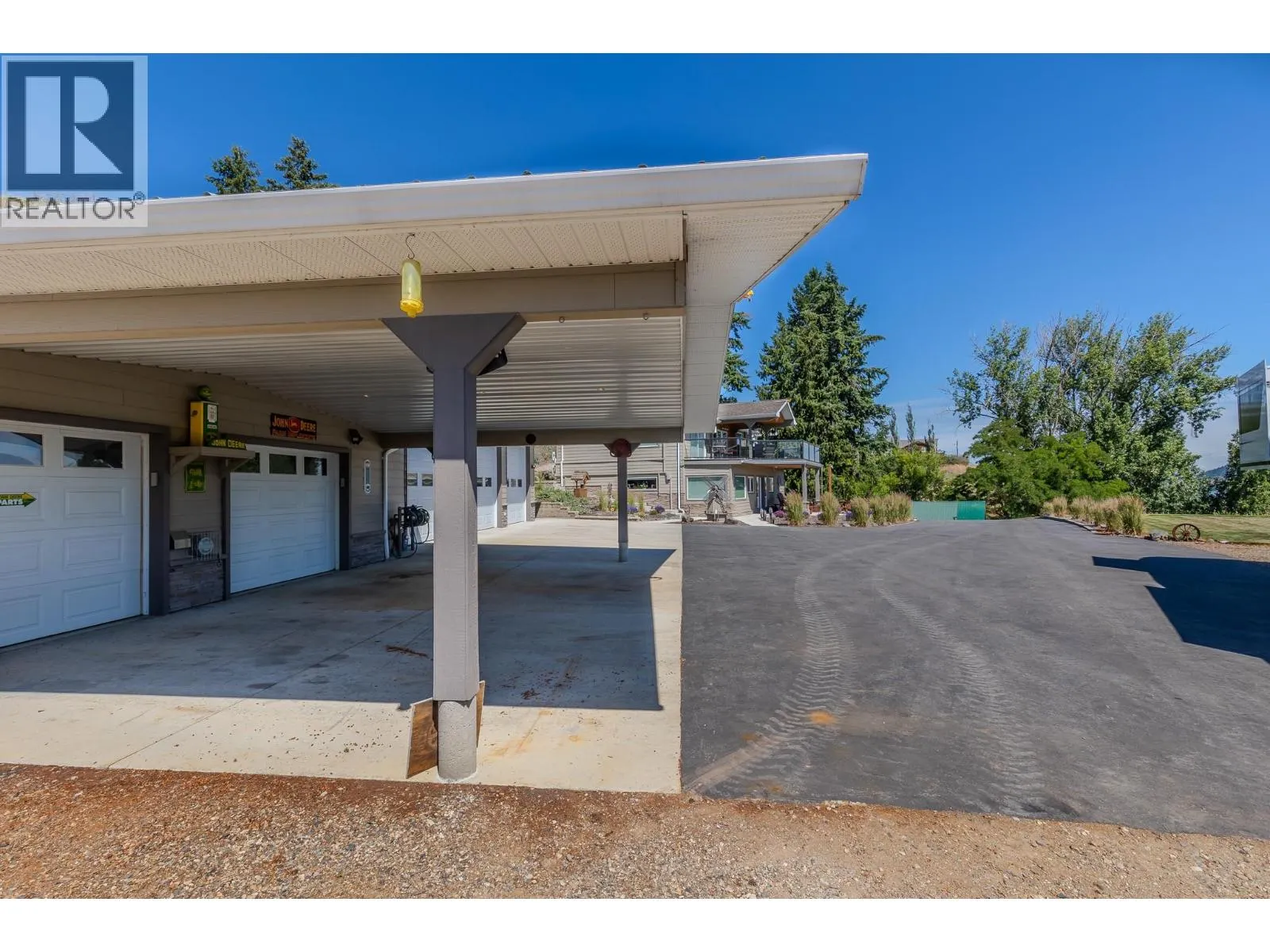 6902 Old Kamloops Road