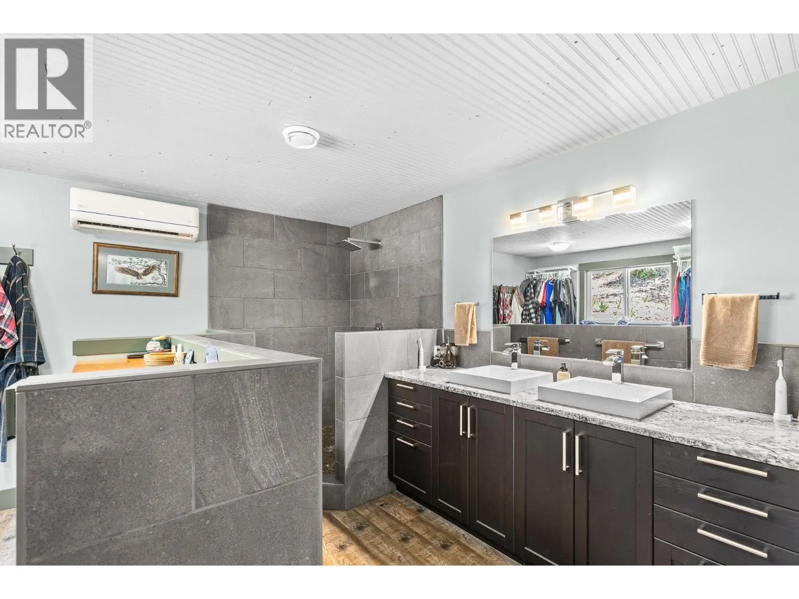 6902 Old Kamloops Road