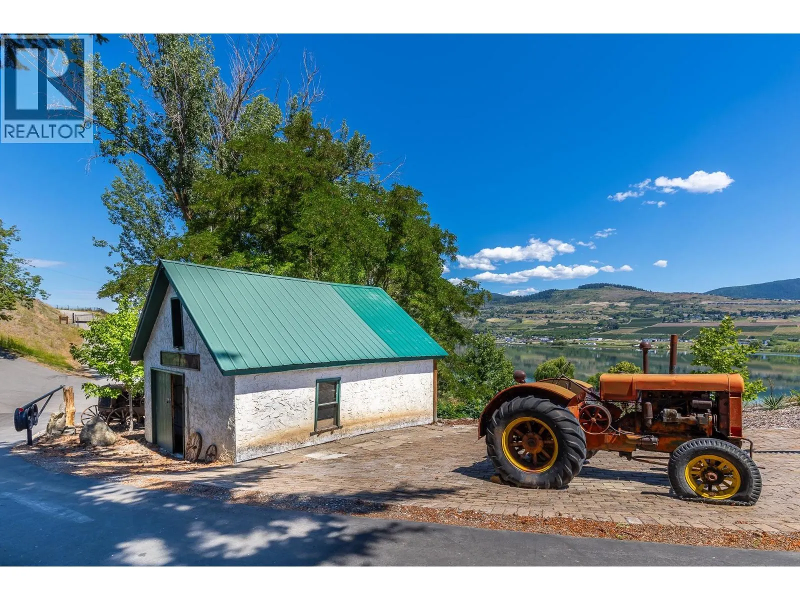 6902 Old Kamloops Road