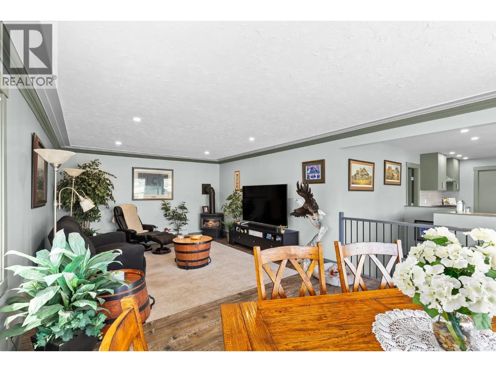 6902 Old Kamloops Road