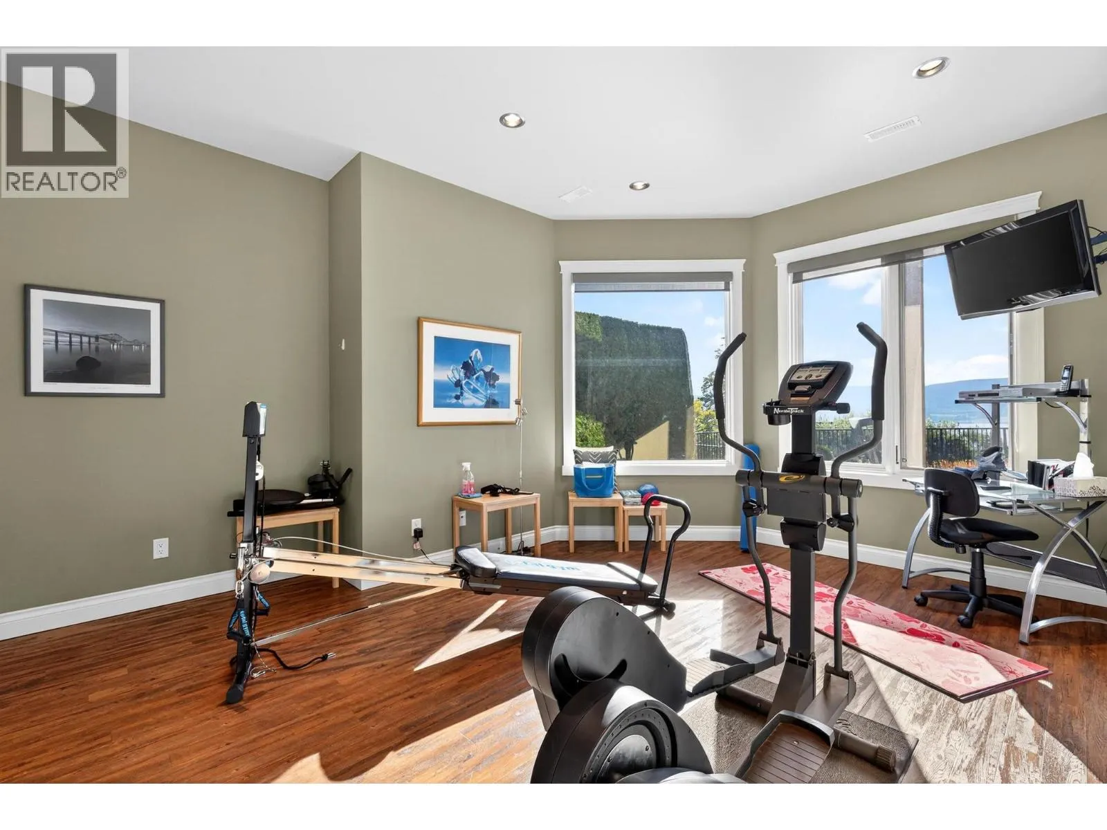 726 Marin Crescent