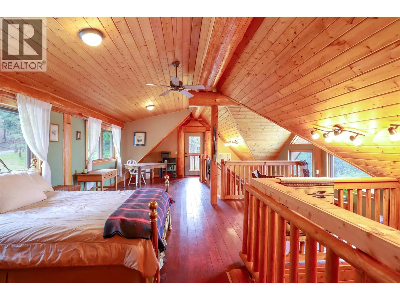 3901 Cottonwood Lane