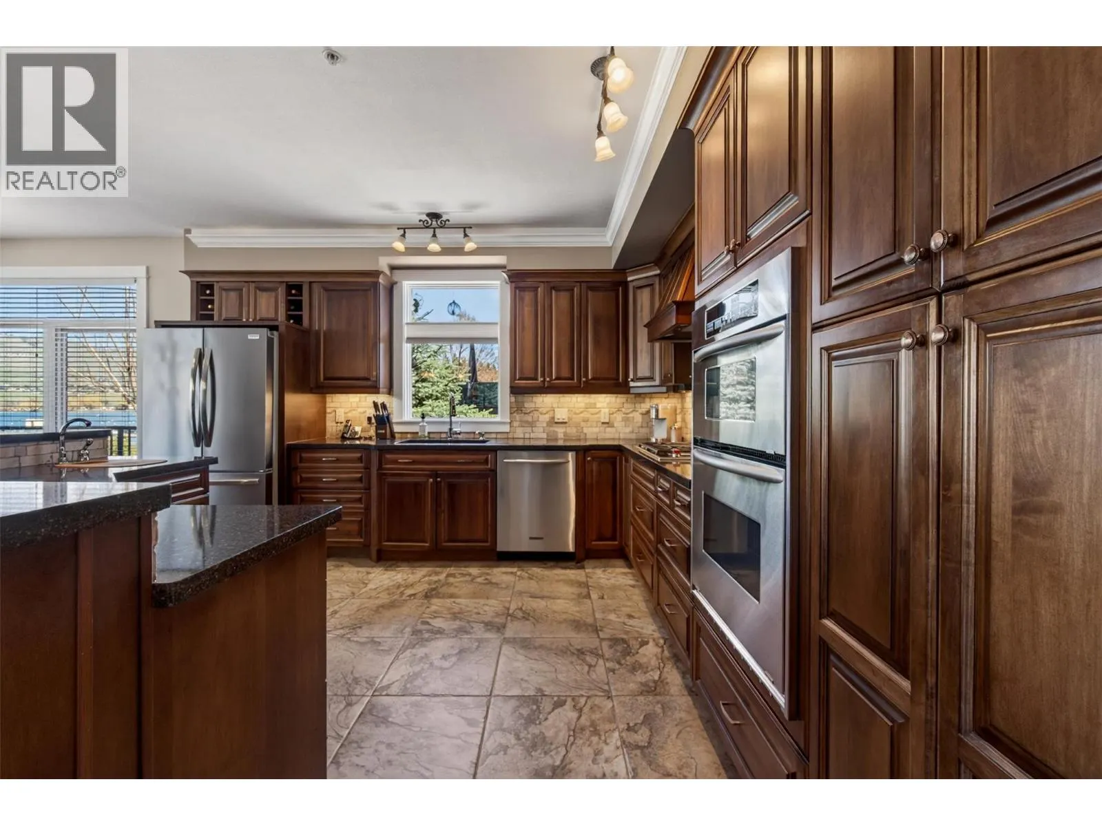 7511 Brooks Lane Unit# 102