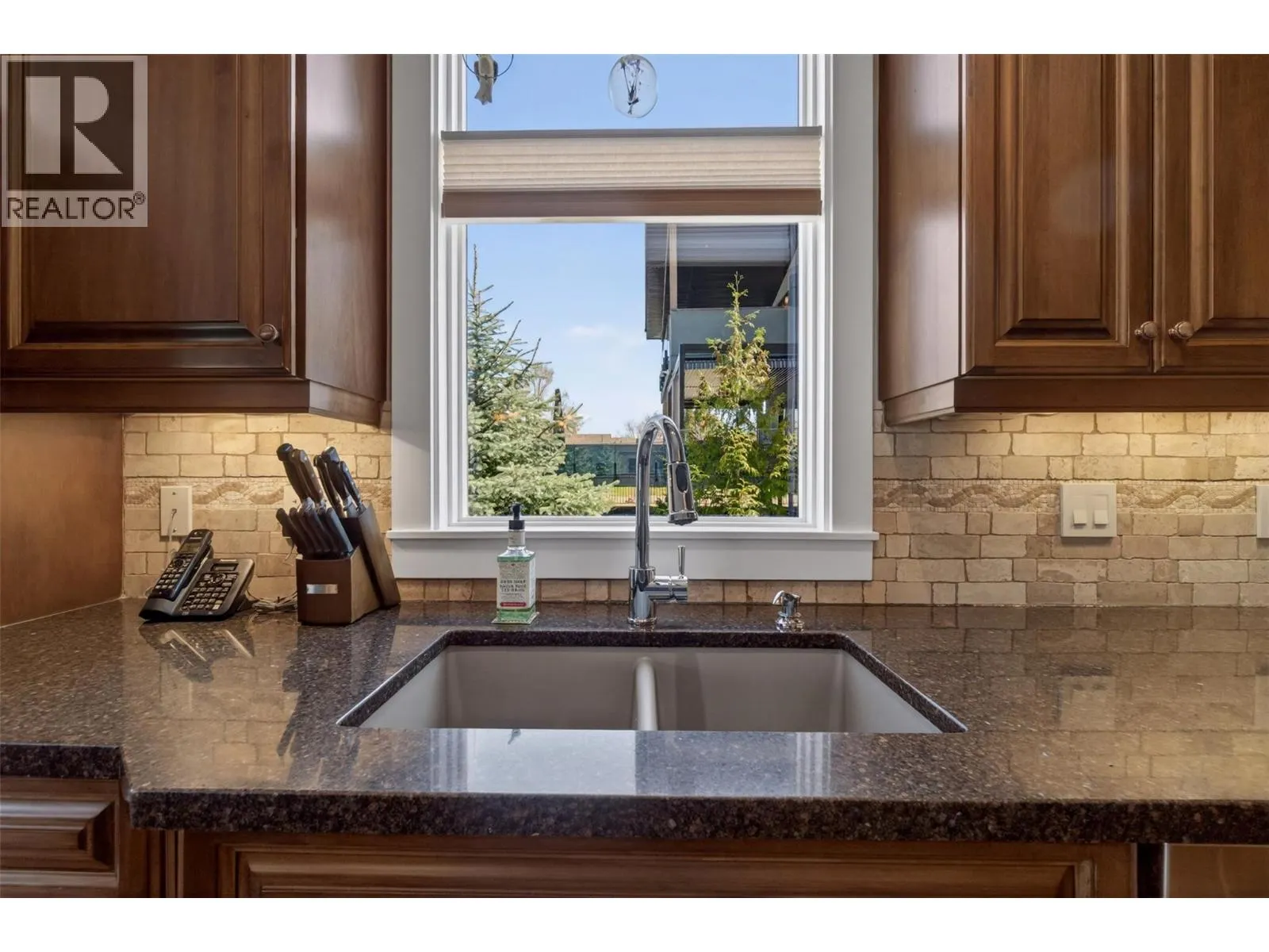 7511 Brooks Lane Unit# 102