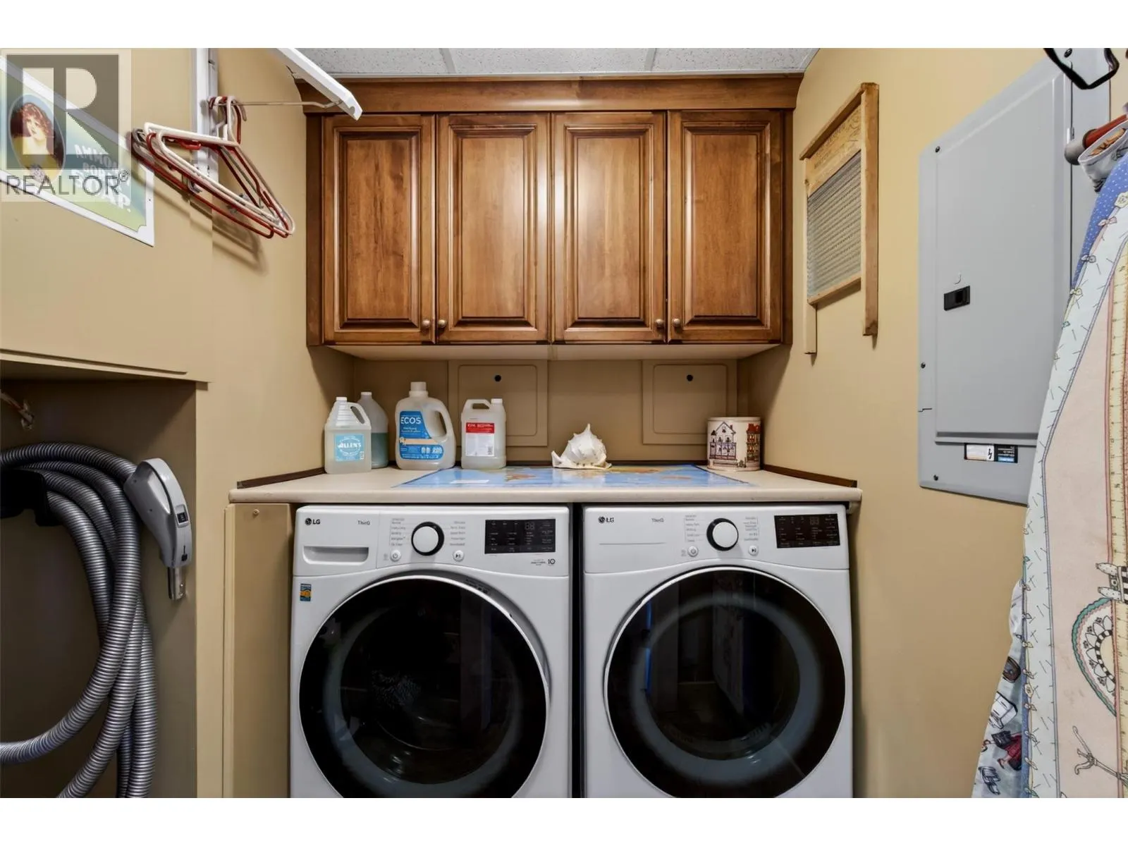 7511 Brooks Lane Unit# 102