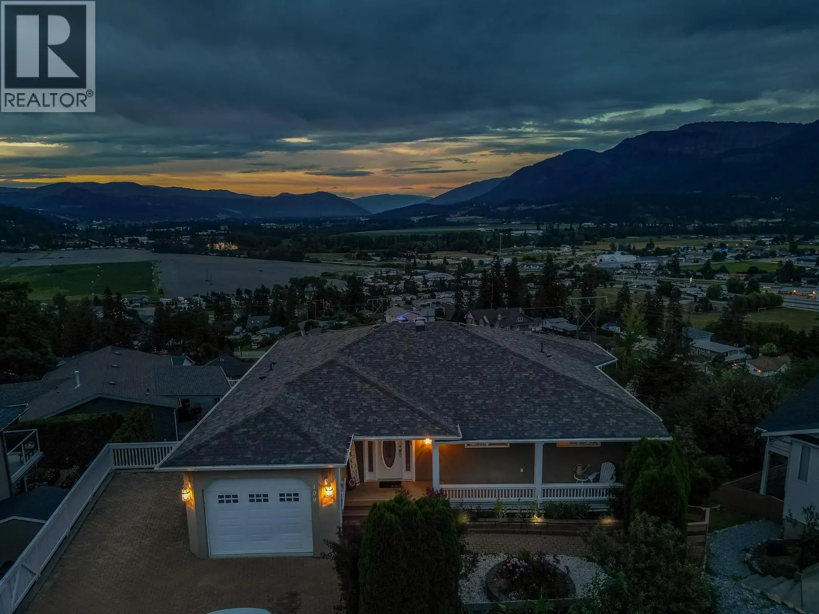 109 Revel Crescent