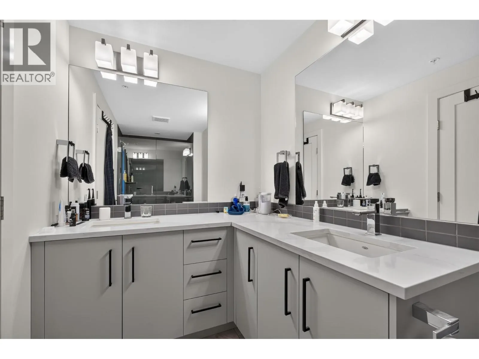 3434 Mckinley Beach Drive Unit# 101