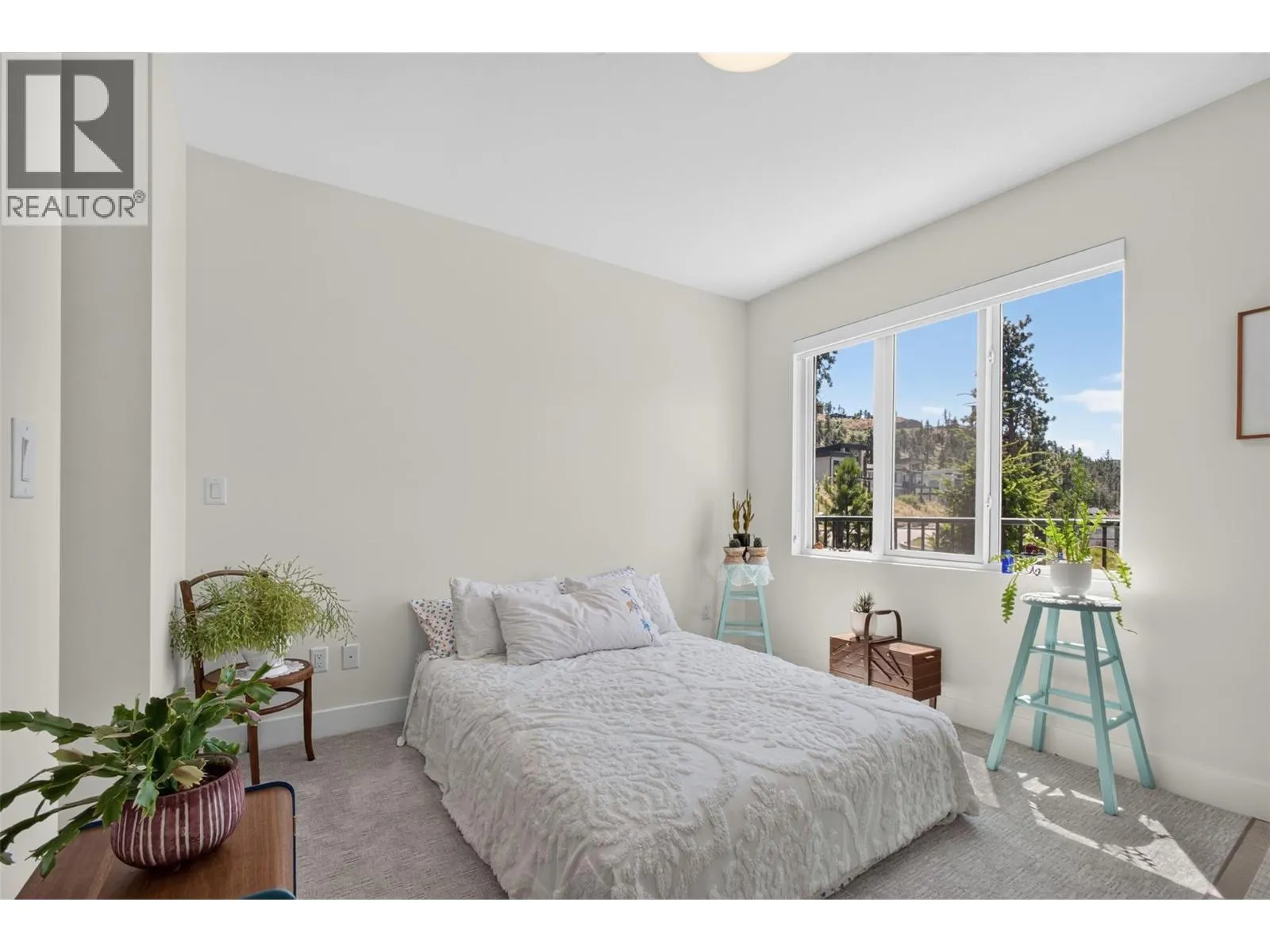 3434 Mckinley Beach Drive Unit# 101