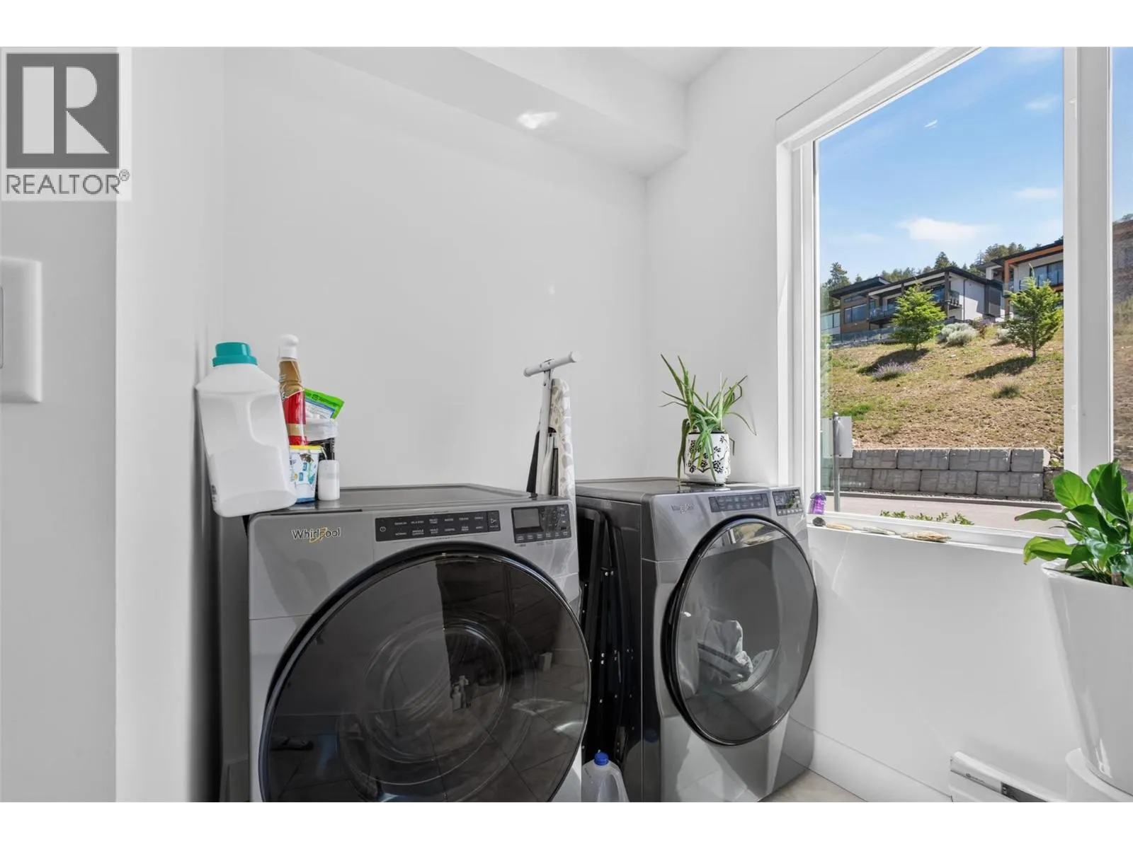 3434 Mckinley Beach Drive Unit# 101